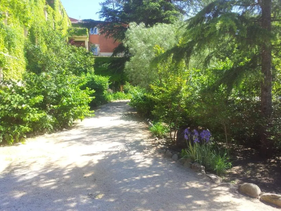 Facade/entrance in Apart'Hôtel Les 4 Sources
