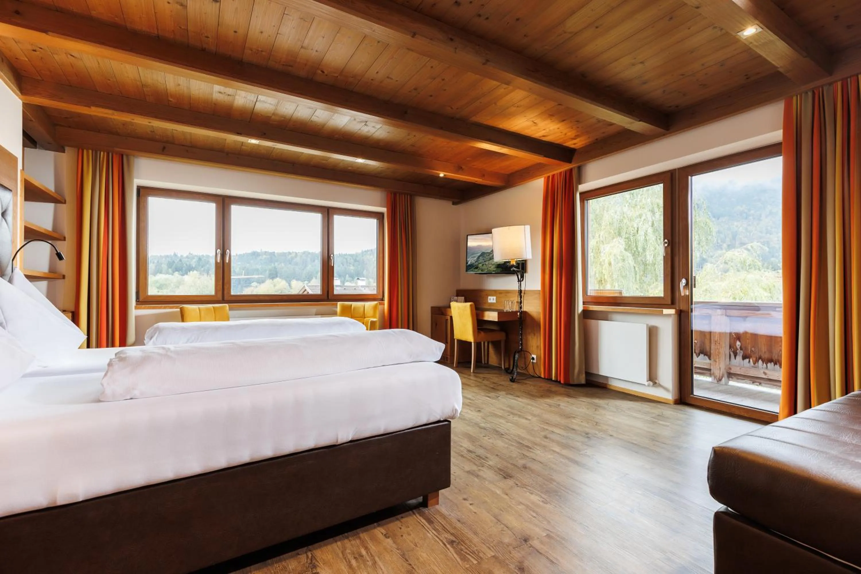 Bedroom, Bed in Hotel Landgasthof Gappen