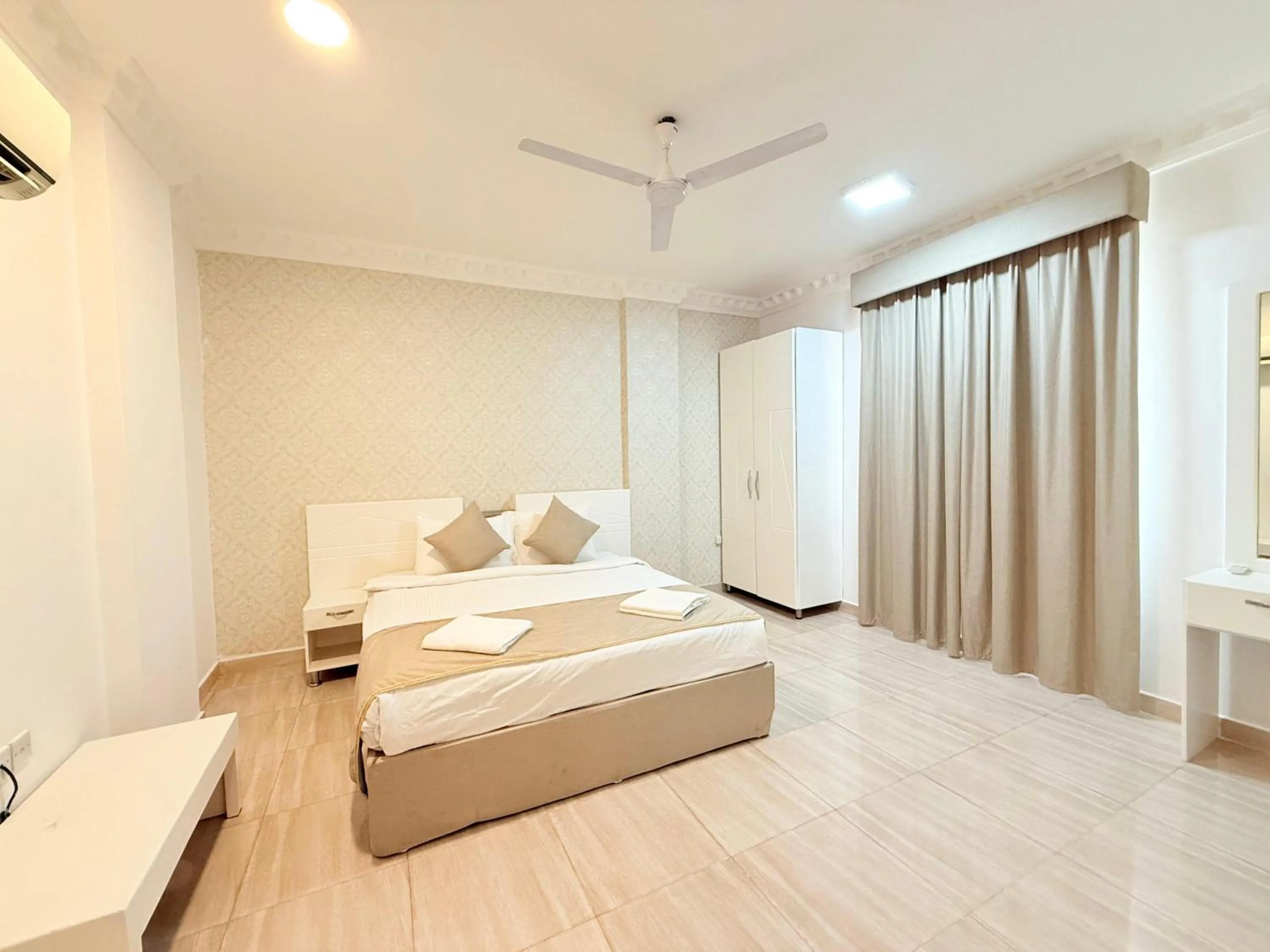 Bedroom, Bed in Gateway Salalah hotel apartments
