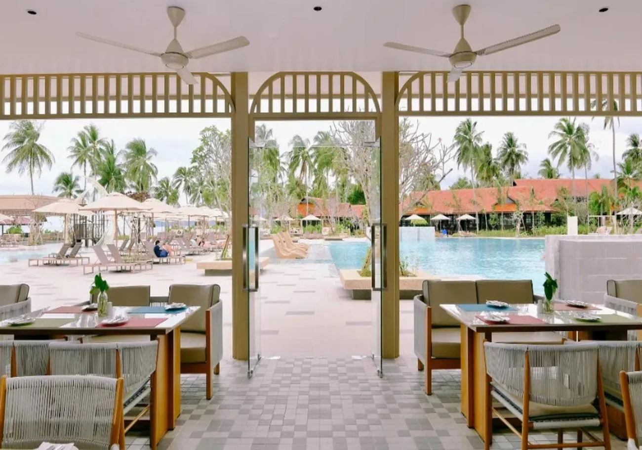 Restaurant/places to eat in Pelangi Beach Resort & Spa, Langkawi