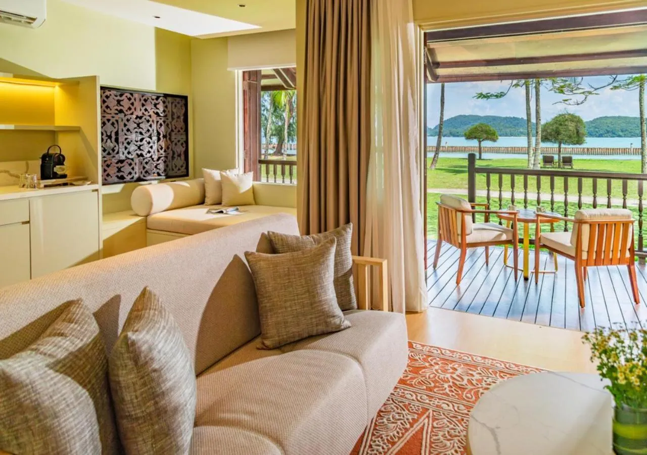 Living room, Bed in Pelangi Beach Resort & Spa, Langkawi