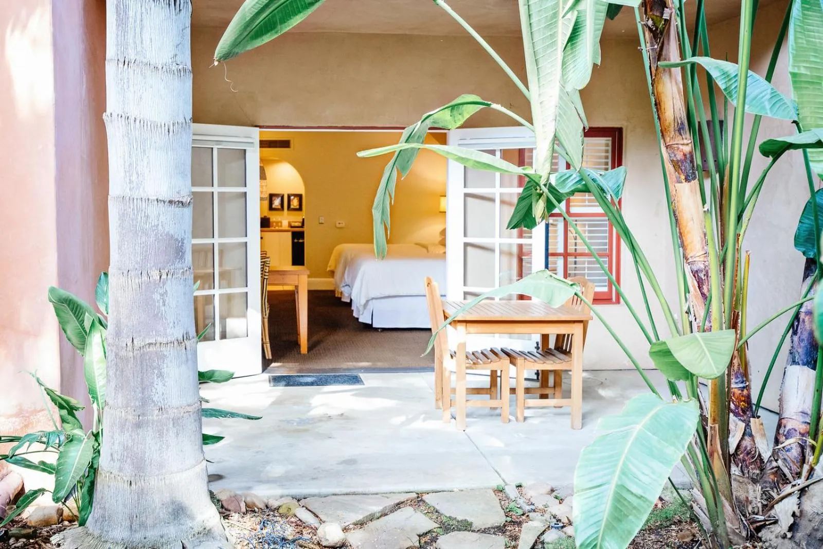 Balcony/Terrace, Bed in Appellation Lodi - Wine & Roses Resort and Spa