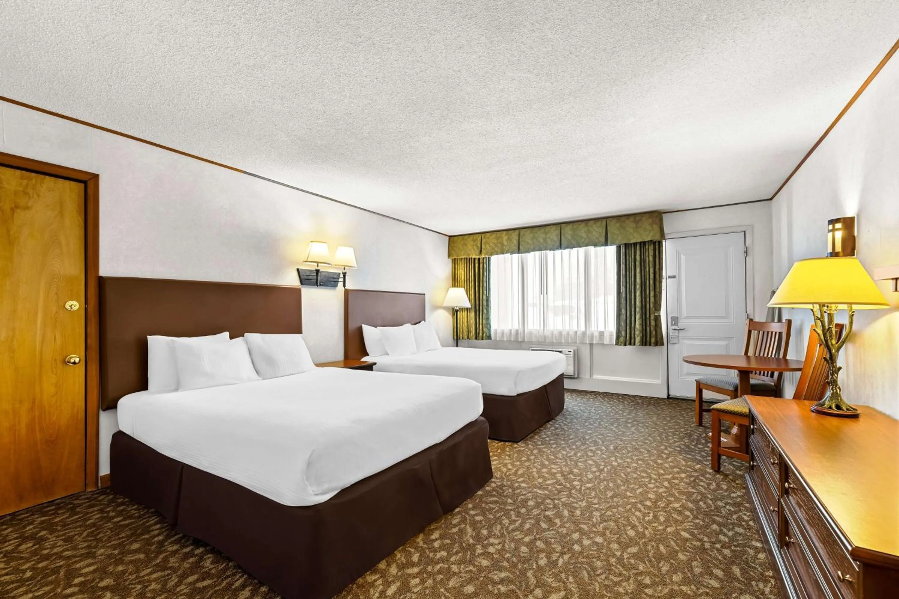 Bedroom, Bed in Best Western Adirondack Inn