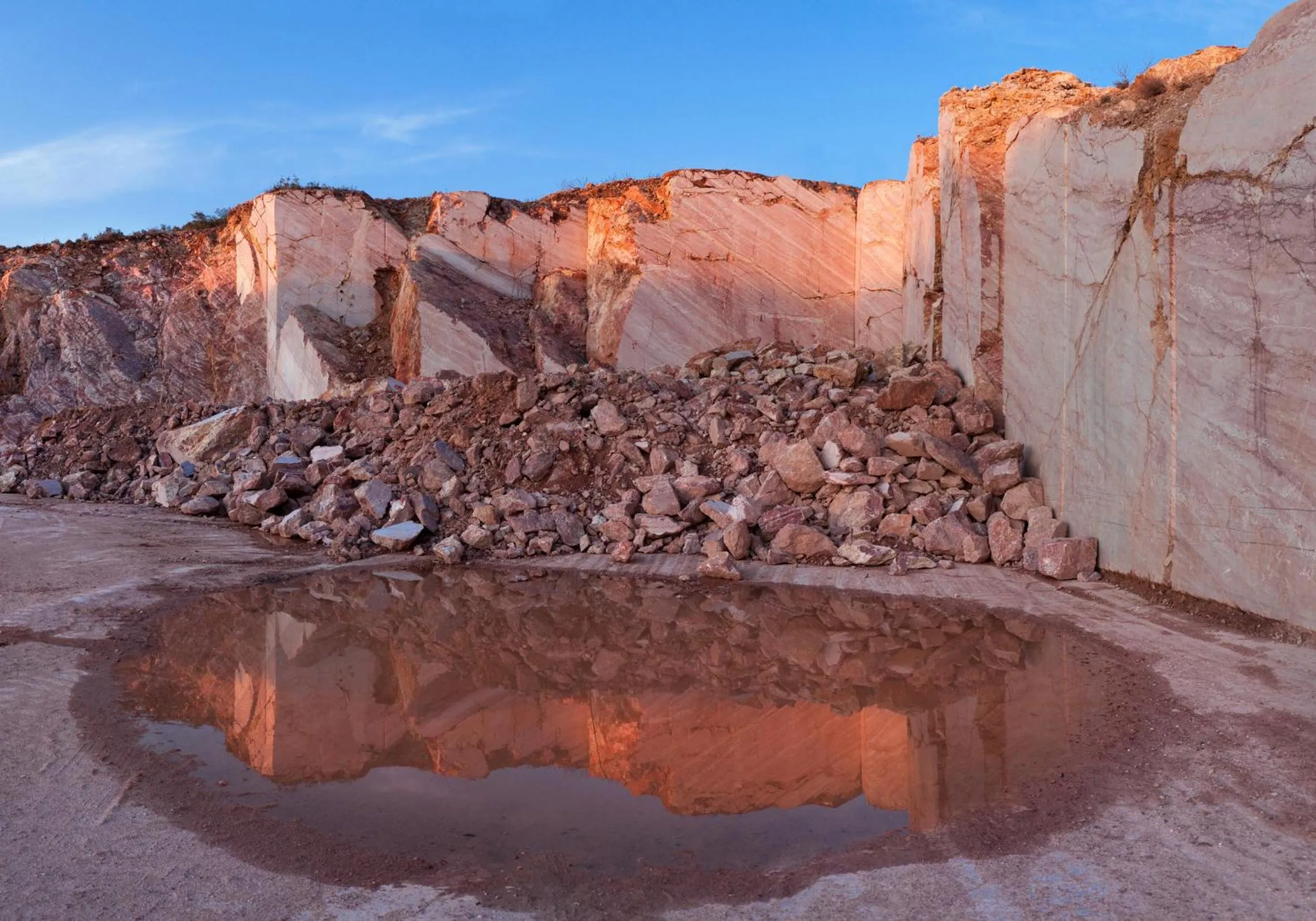 Off site in Contact Hôtel Le Minervois - Hôtel & Restaurant Au nord de Carcassonne