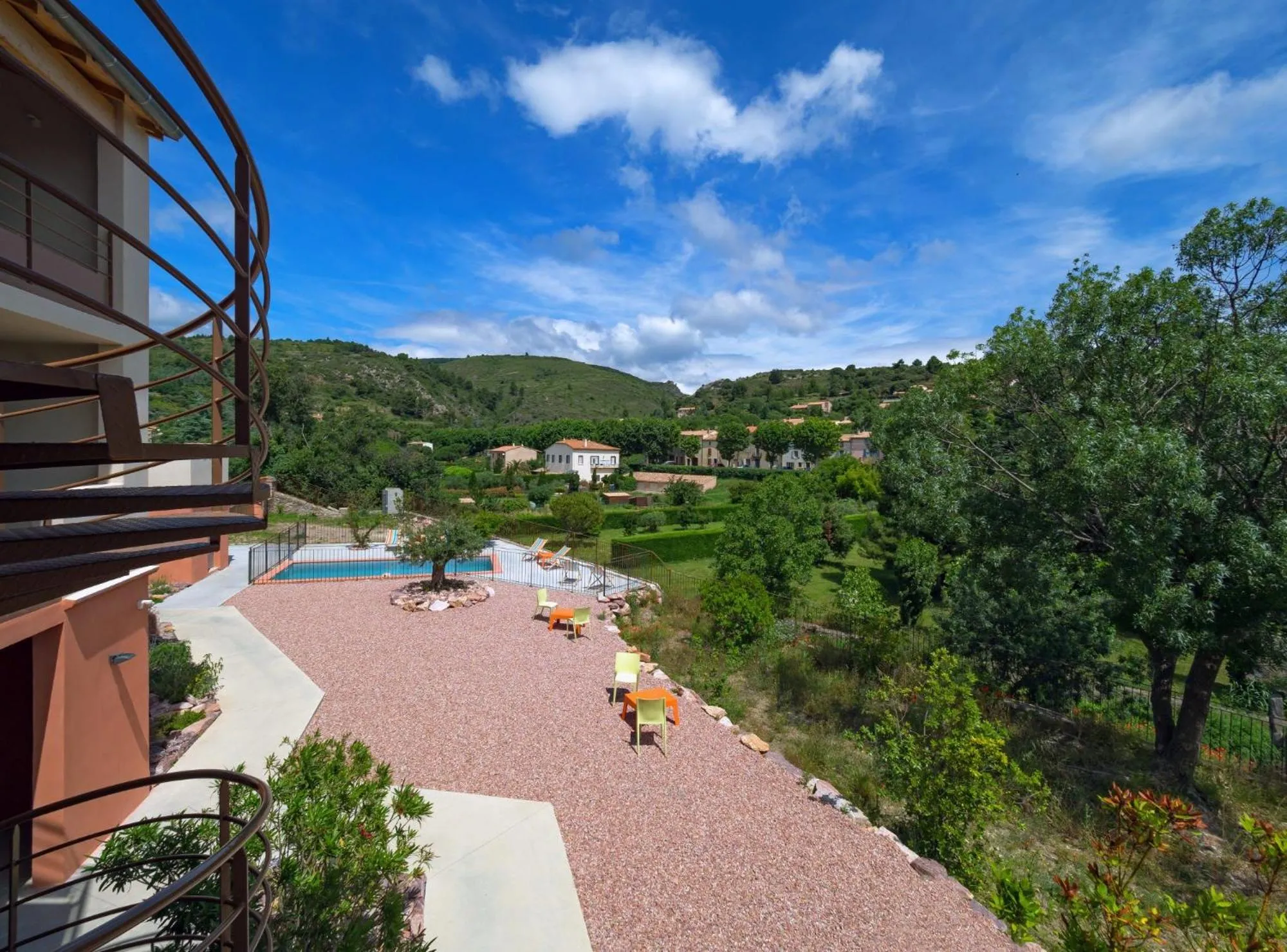 Location in Contact Hôtel Le Minervois - Hôtel & Restaurant Au nord de Carcassonne