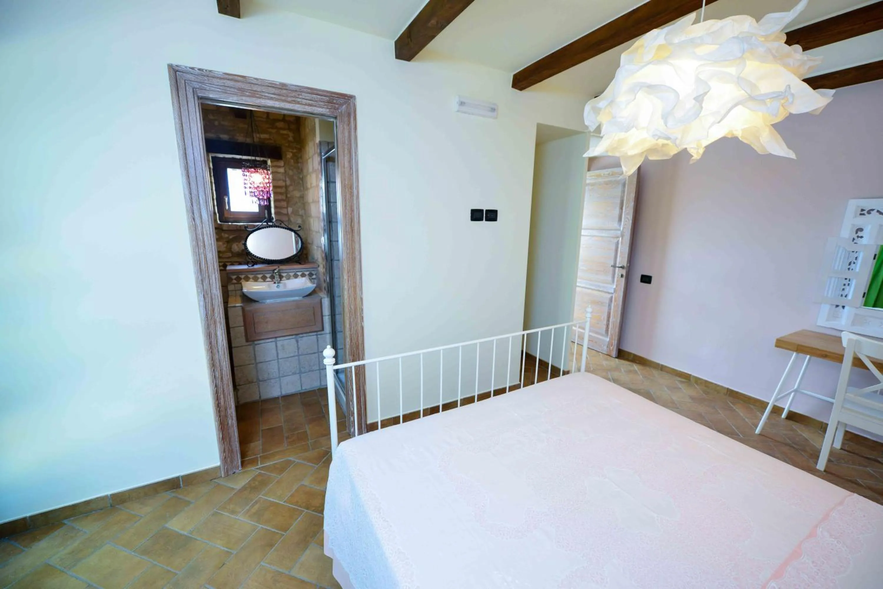 Photo of the whole room, Bed in Casale905