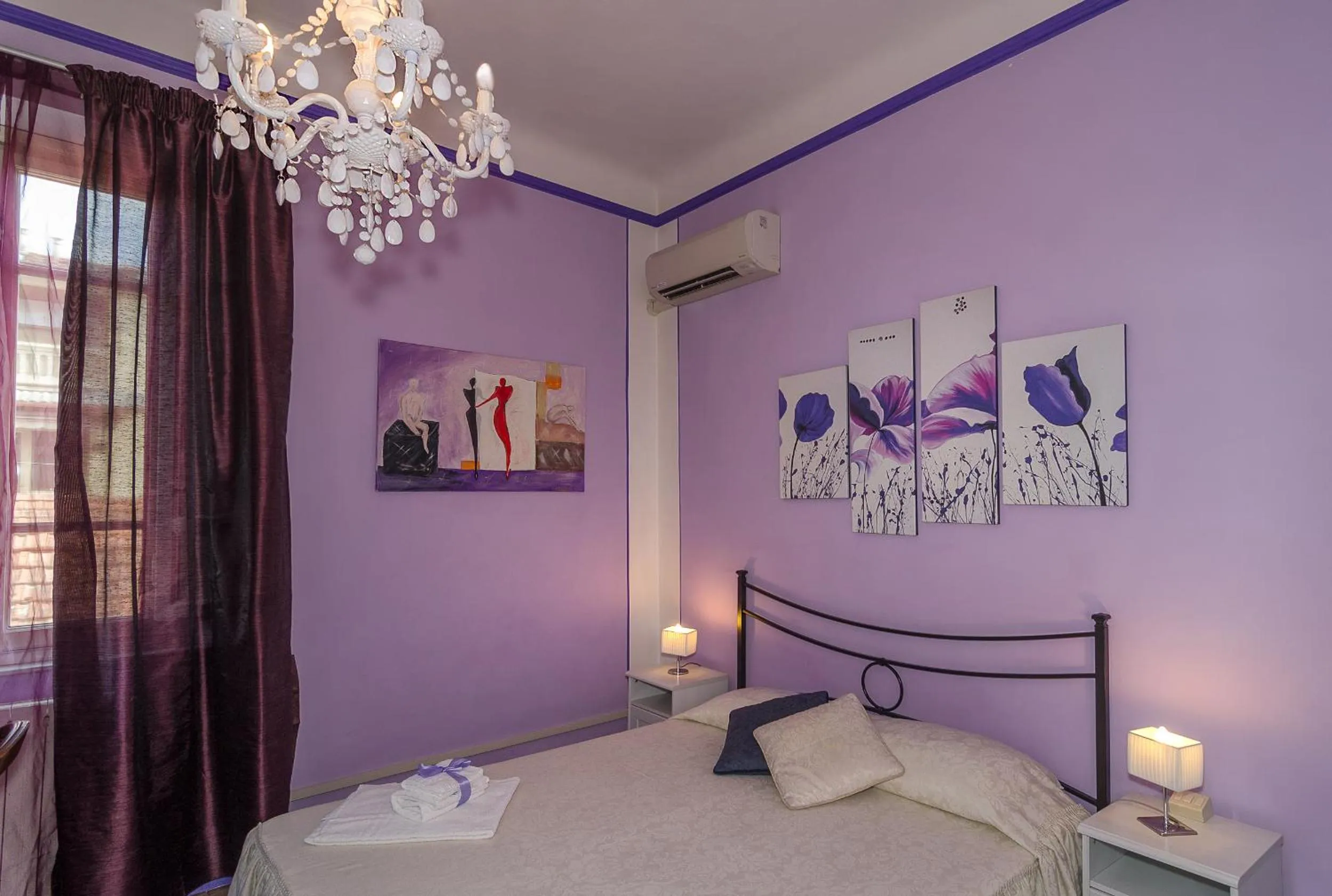 Bed in B&B La Mimosa