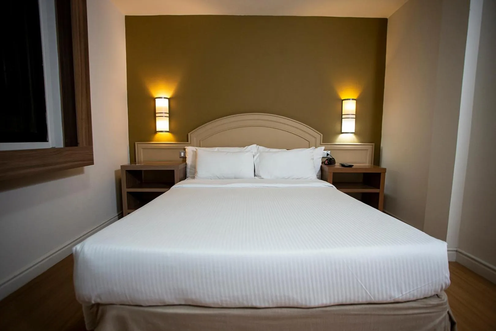 Bed in Master Porto Alegre Hotel - Av Carlos Gomes, Próximo ao Consulado Americano