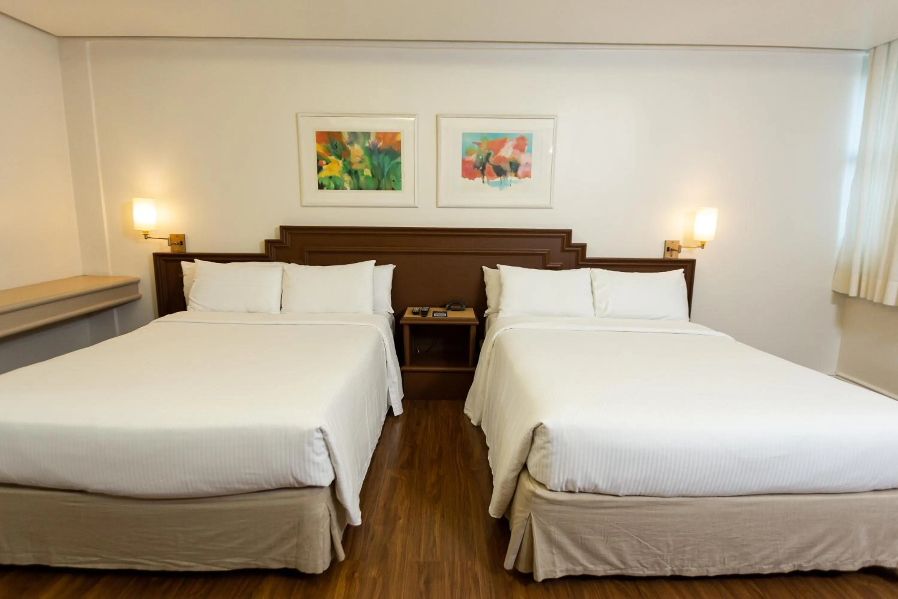 Bedroom, Bed in Master Porto Alegre Hotel - Av Carlos Gomes, Próximo ao Consulado Americano