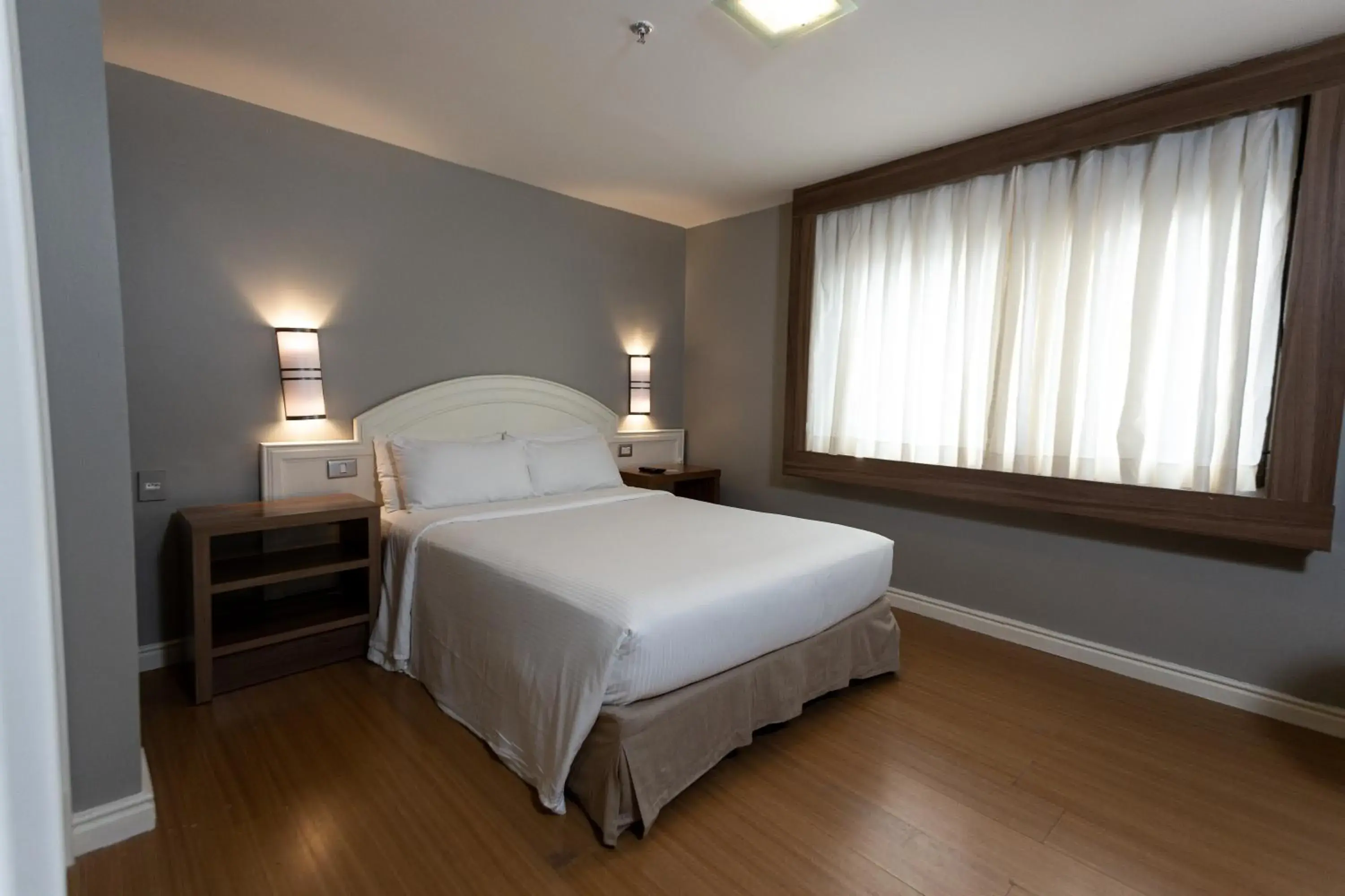 Superior Double Room with Two Double Beds in Master Porto Alegre Hotel - Av Carlos Gomes, Próximo ao Consulado Americano Superior Double Room with Two Double Beds in Master Porto Alegre Hotel - Av Carlos Gomes, Próximo ao Consulado Americano