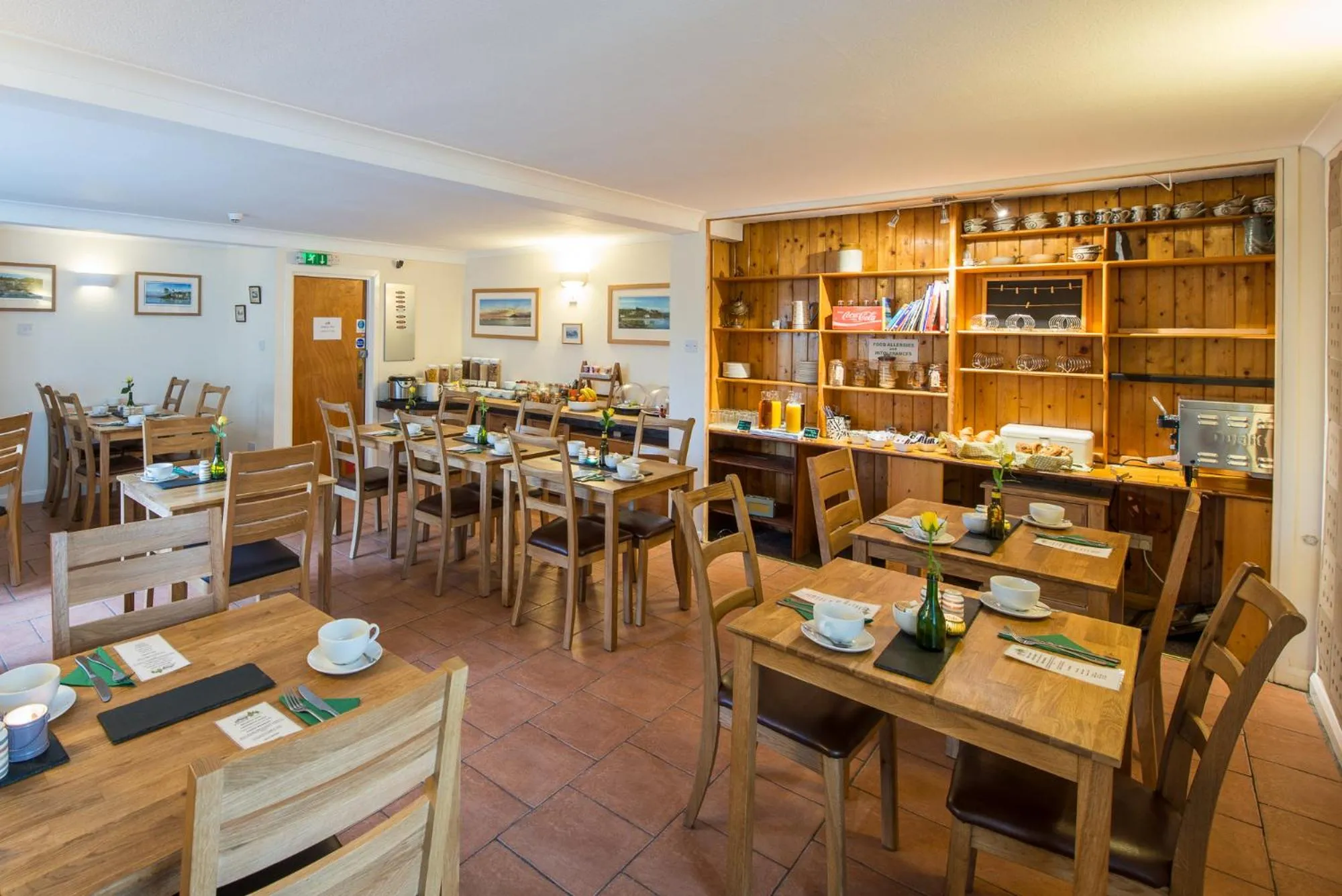 Restaurant/places to eat in Tudor Lodge