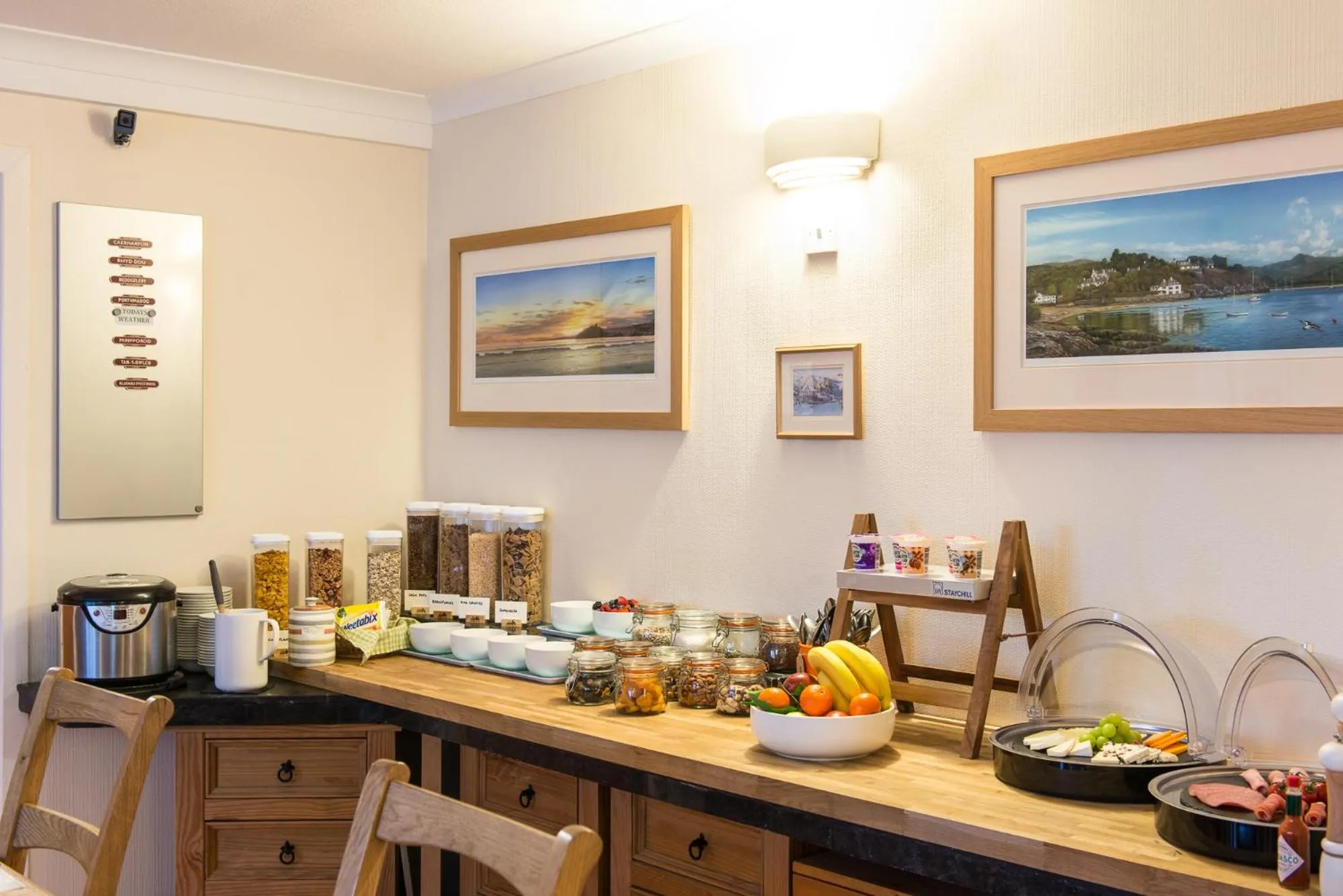 Continental breakfast in Tudor Lodge