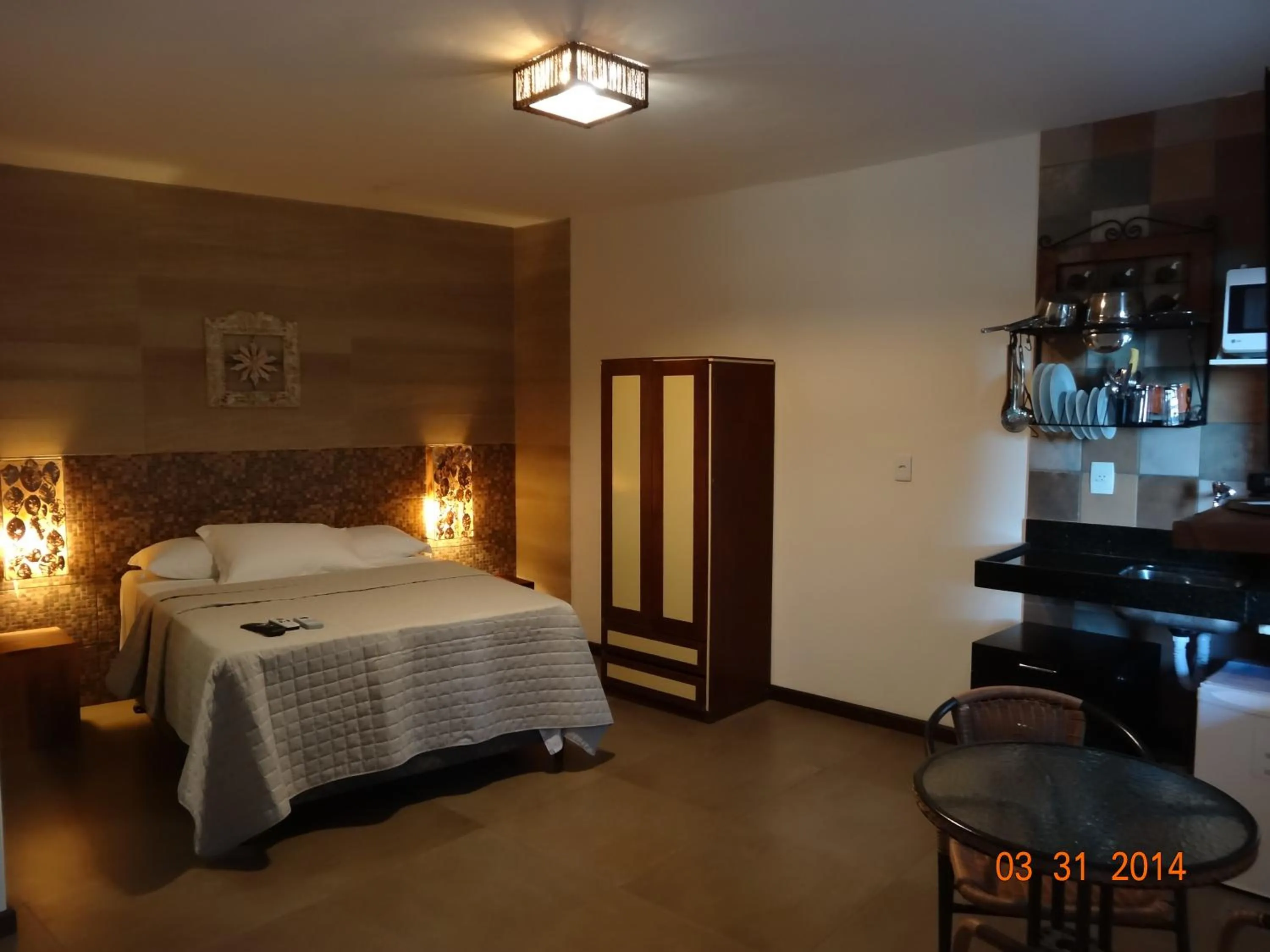 Kitchen or kitchenette, Bed in Pousada Ilha da Saudade