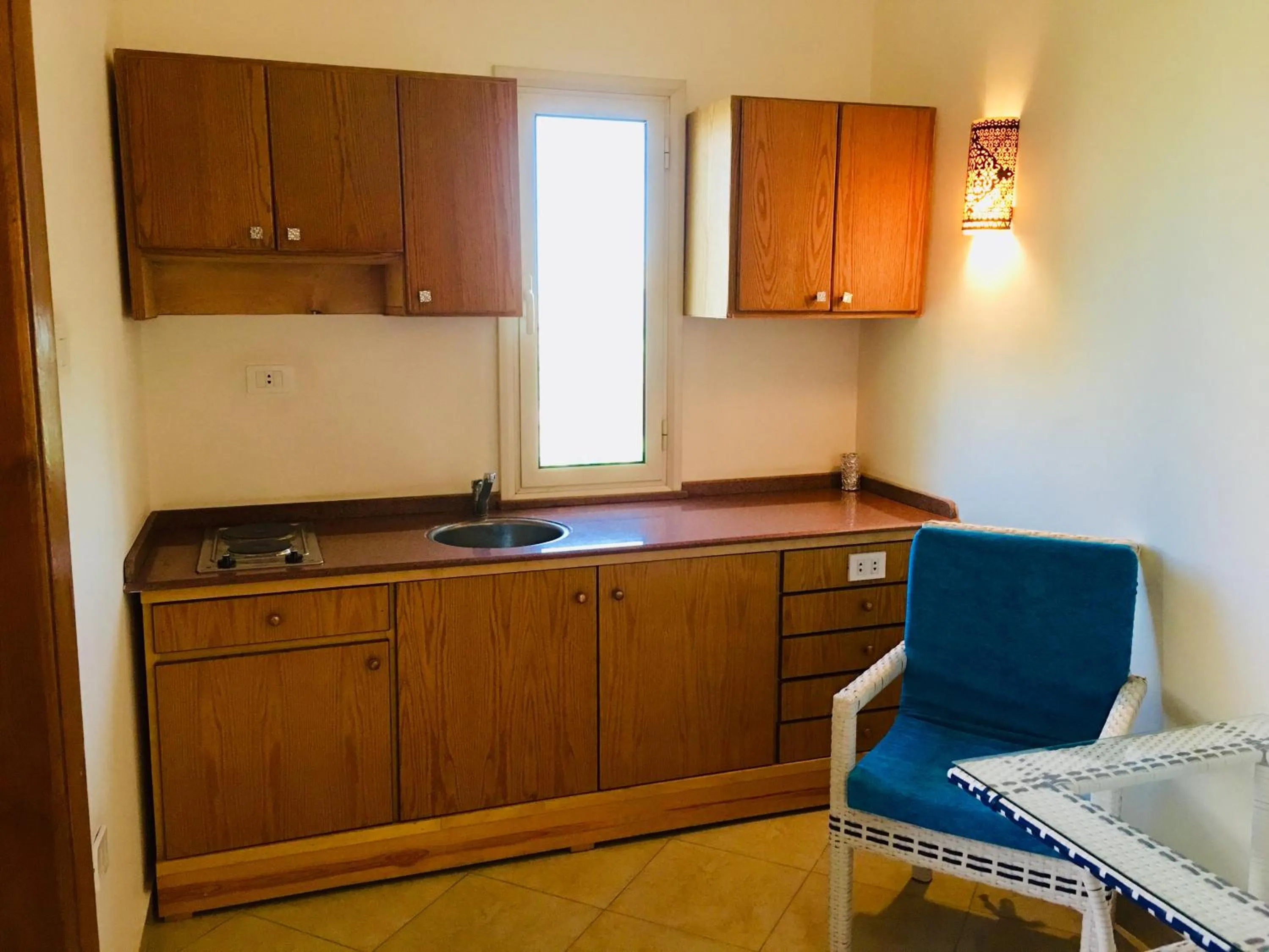 Kitchen or kitchenette in Jewel Howard Carter Hotel