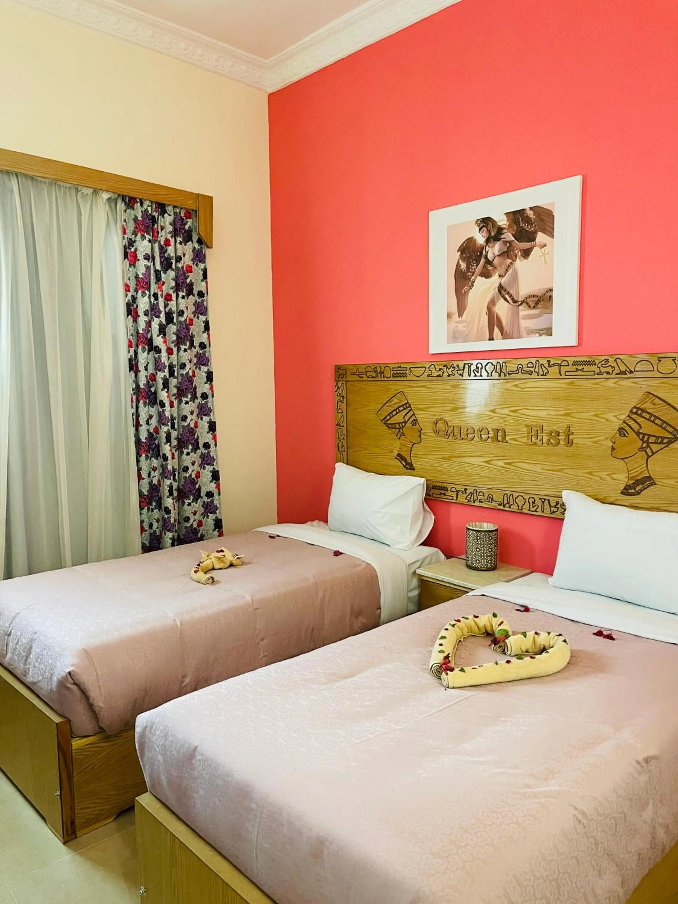 Bed in Jewel Howard Carter Hotel