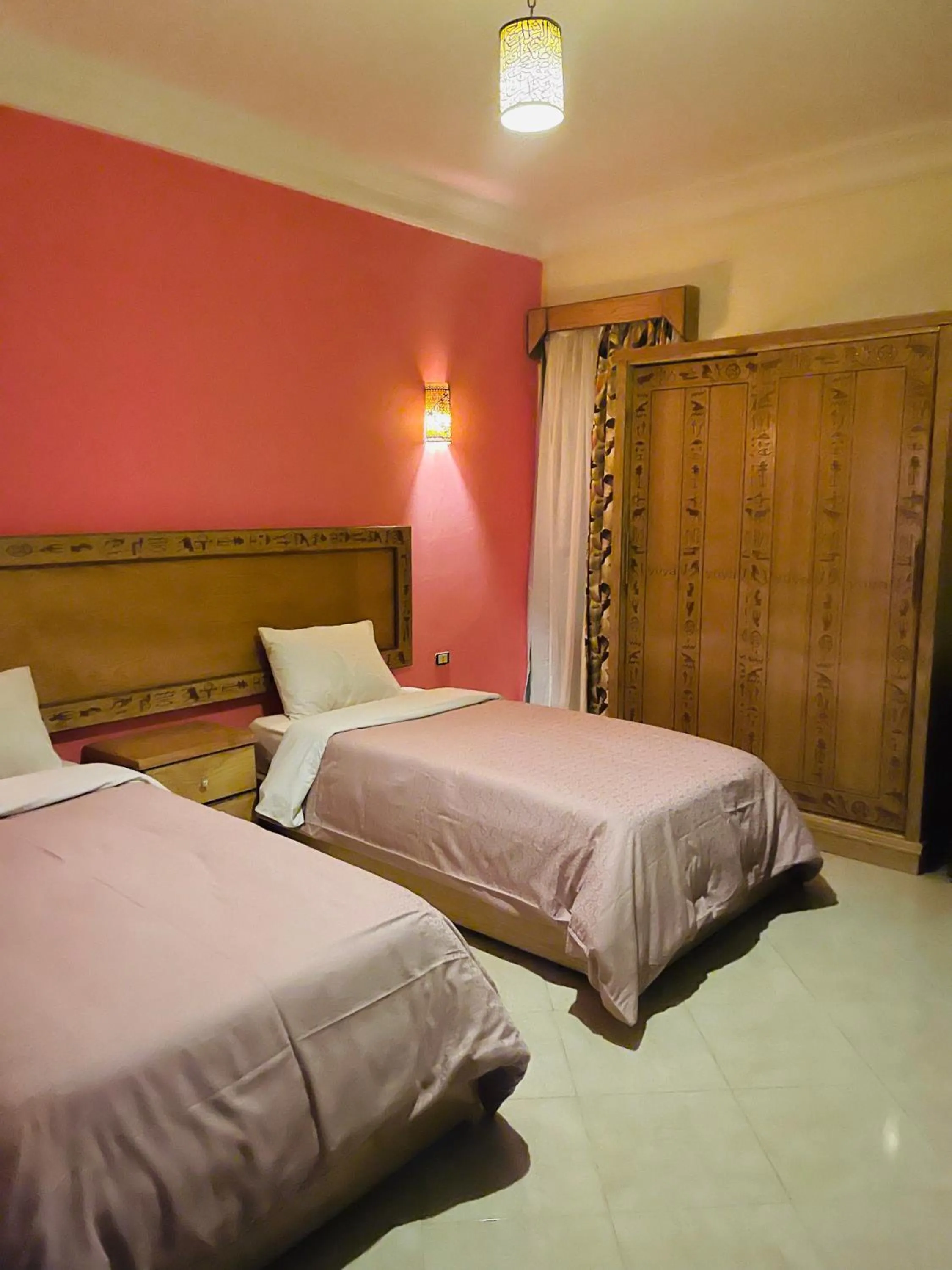 Bed in Jewel Howard Carter Hotel