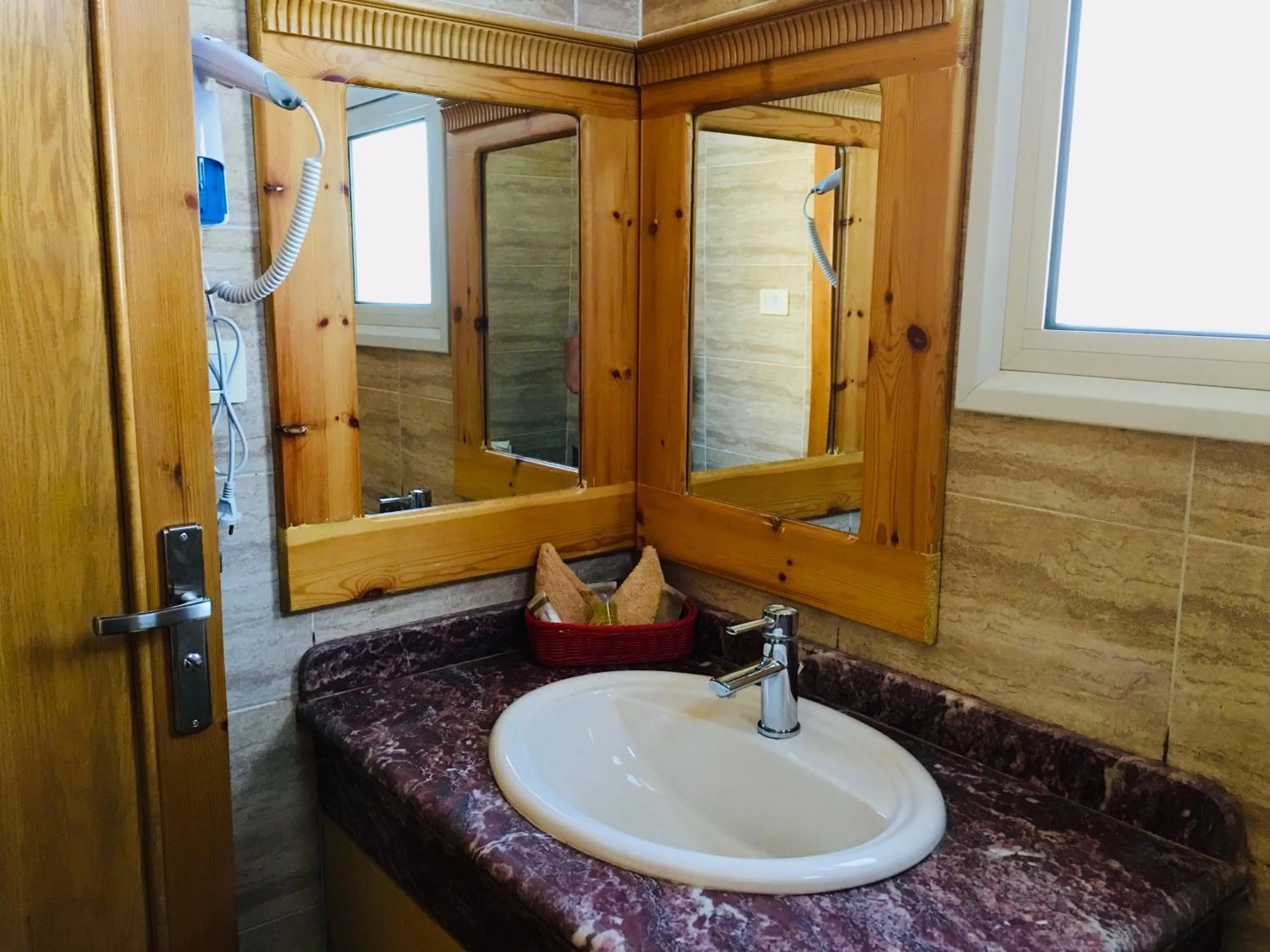 Bathroom in Jewel Howard Carter Hotel