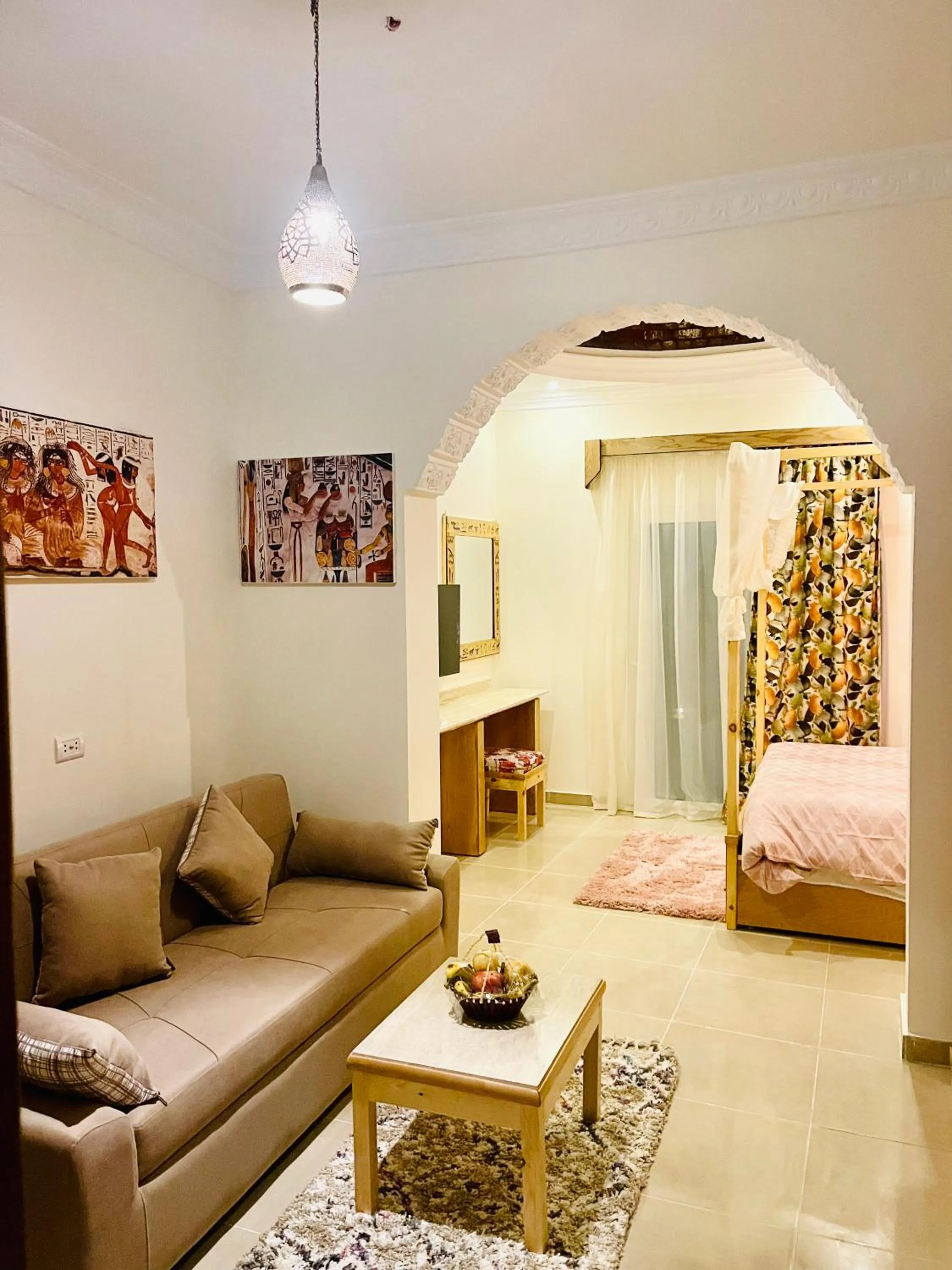 Living room, Bed in Jewel Howard Carter Hotel