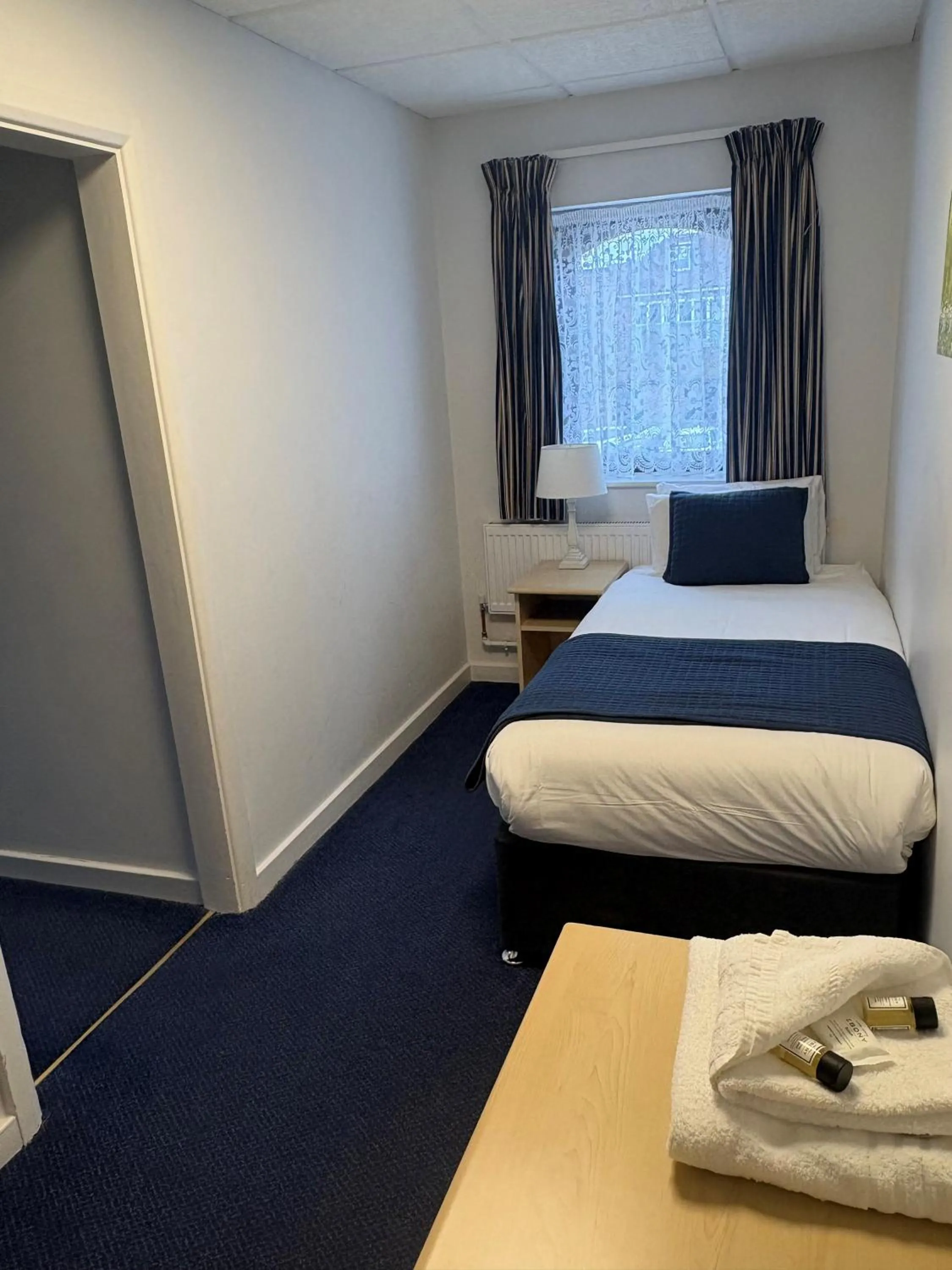 Bed in Sandown Park Lodge