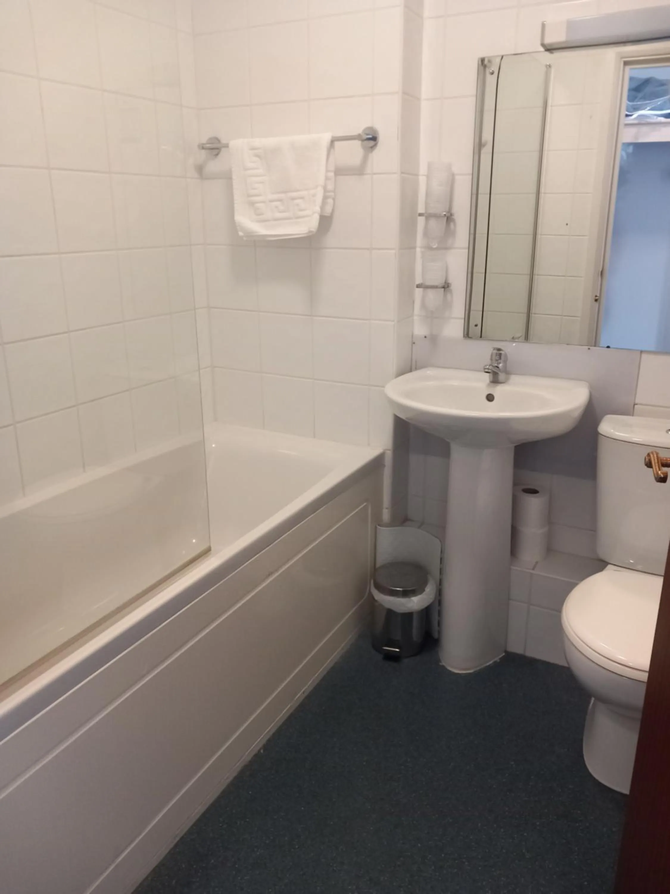 Bathroom in Sandown Park Lodge