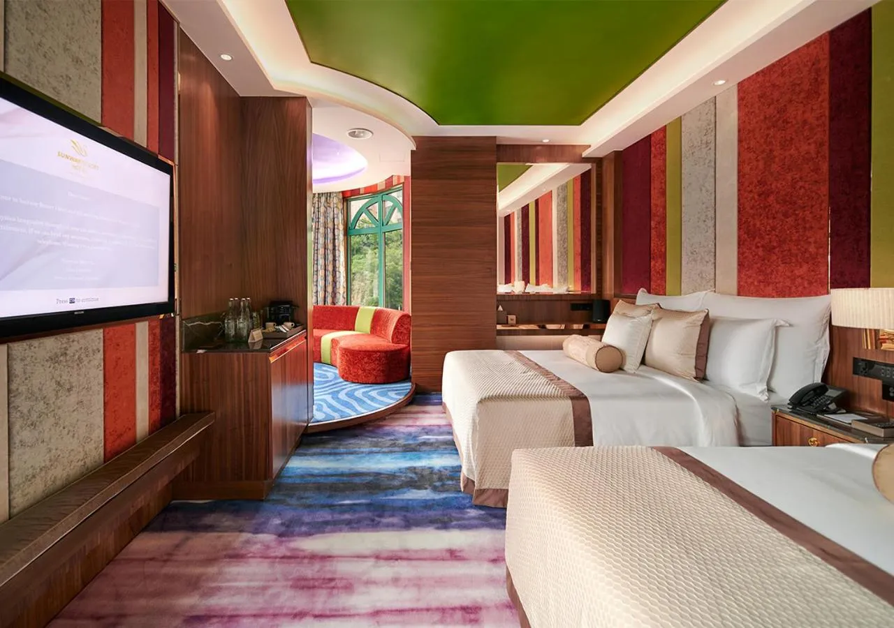 Bed in Sunway Resort Hotel