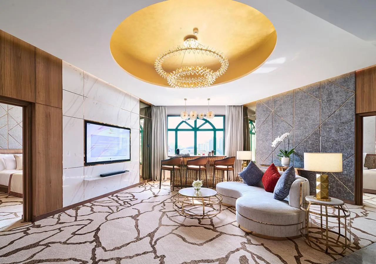 TV and multimedia in Sunway Resort Hotel