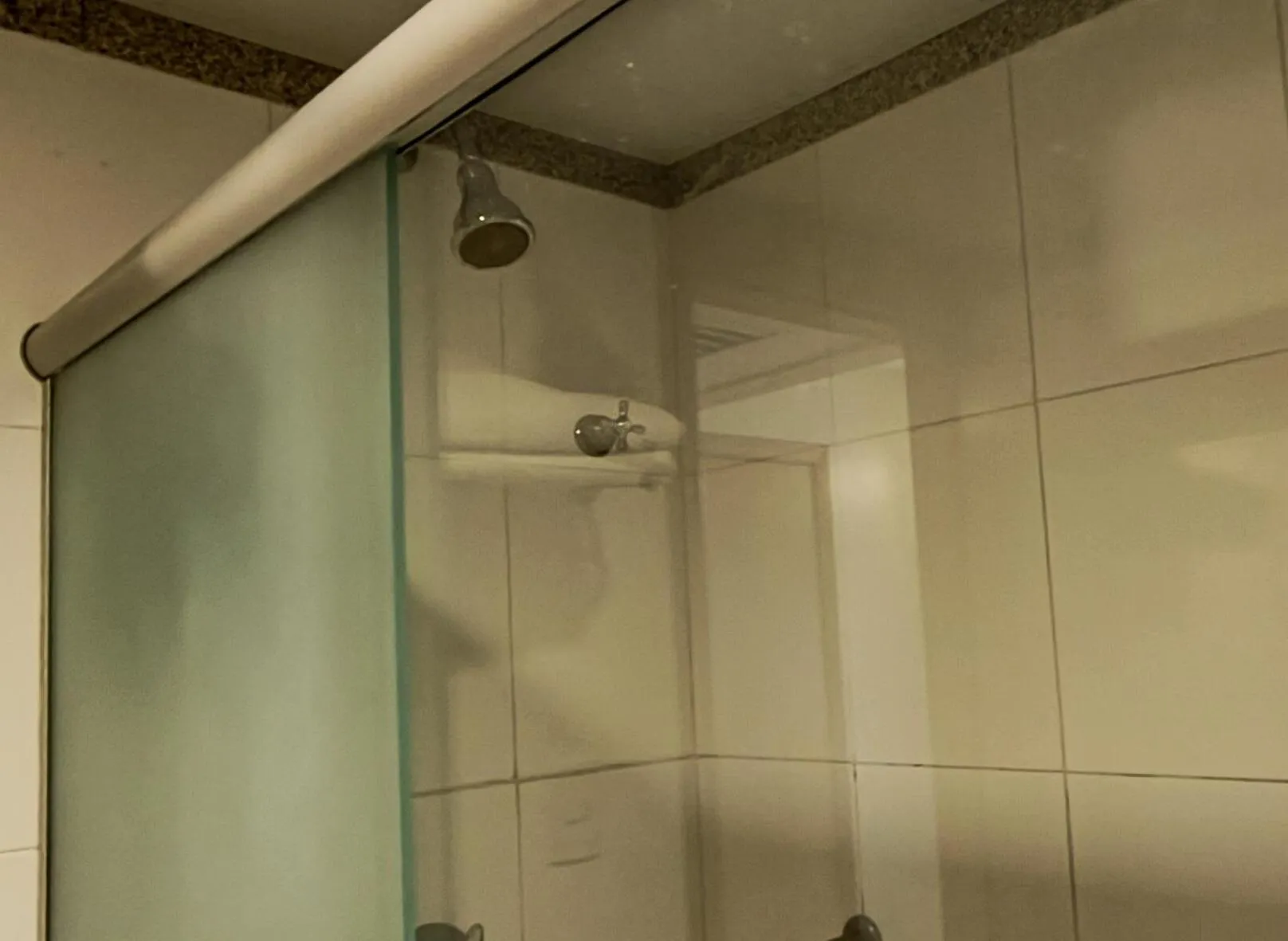 Shower in Reymar Hotel Maceió