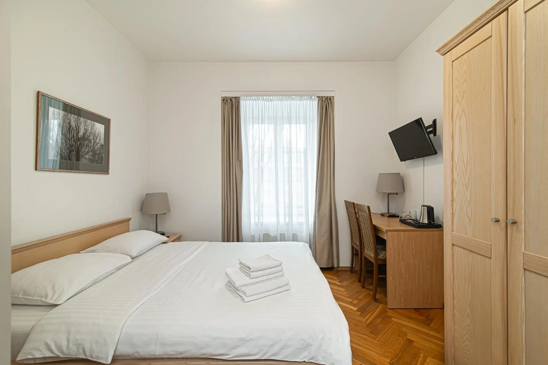 Bedroom, Bed in Domus Maria