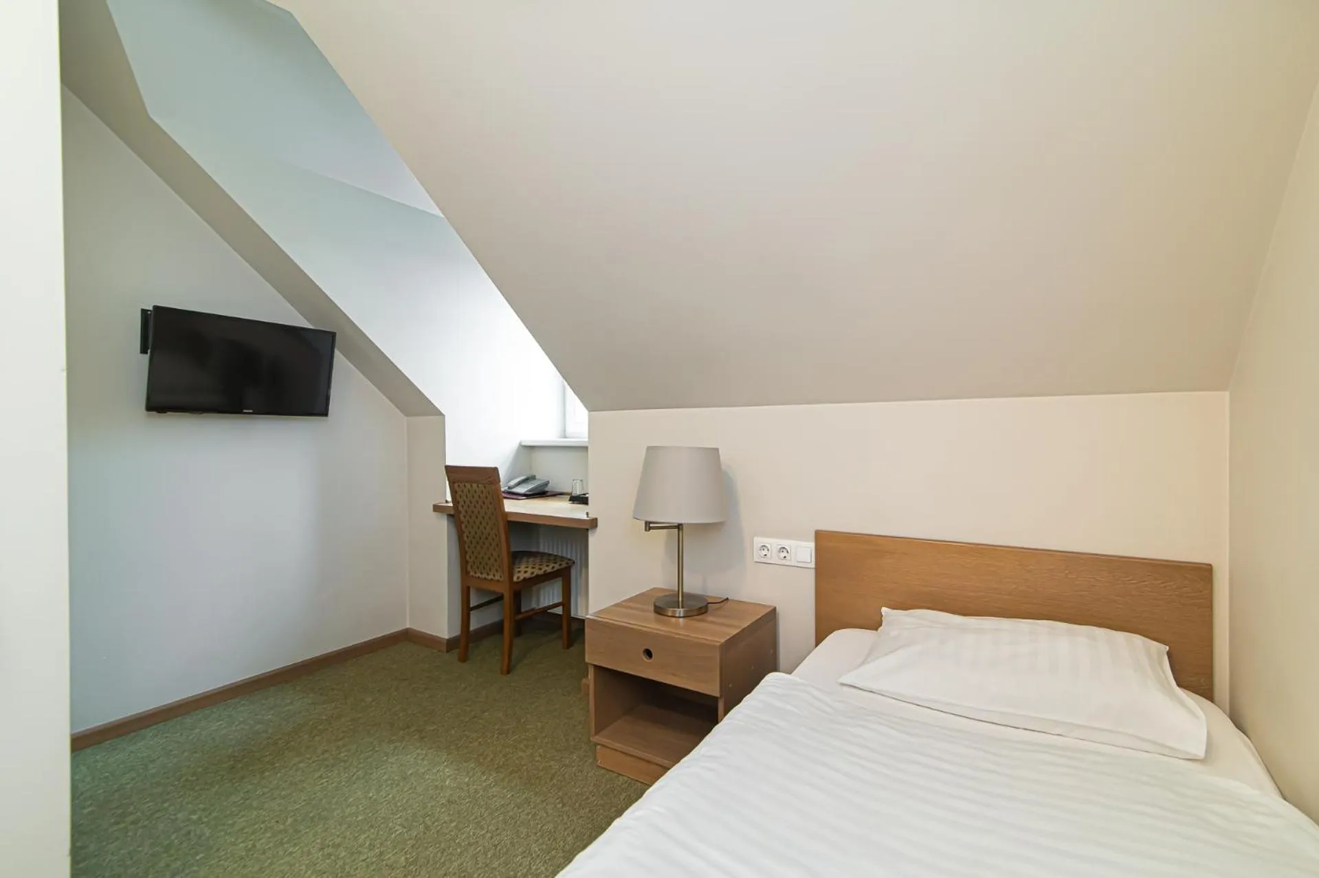 Bedroom, Bed in Domus Maria