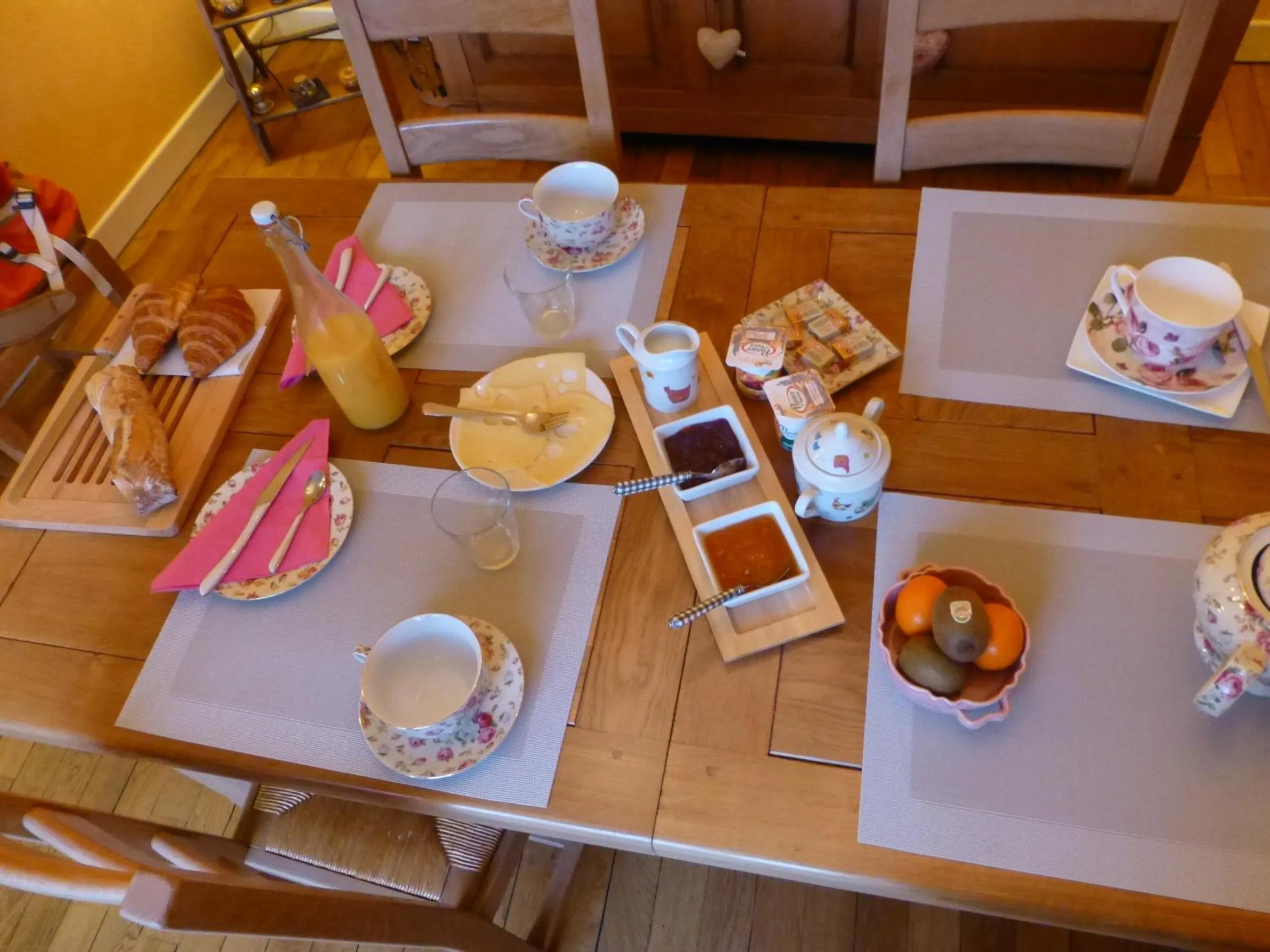 Breakfast in Chez Camille