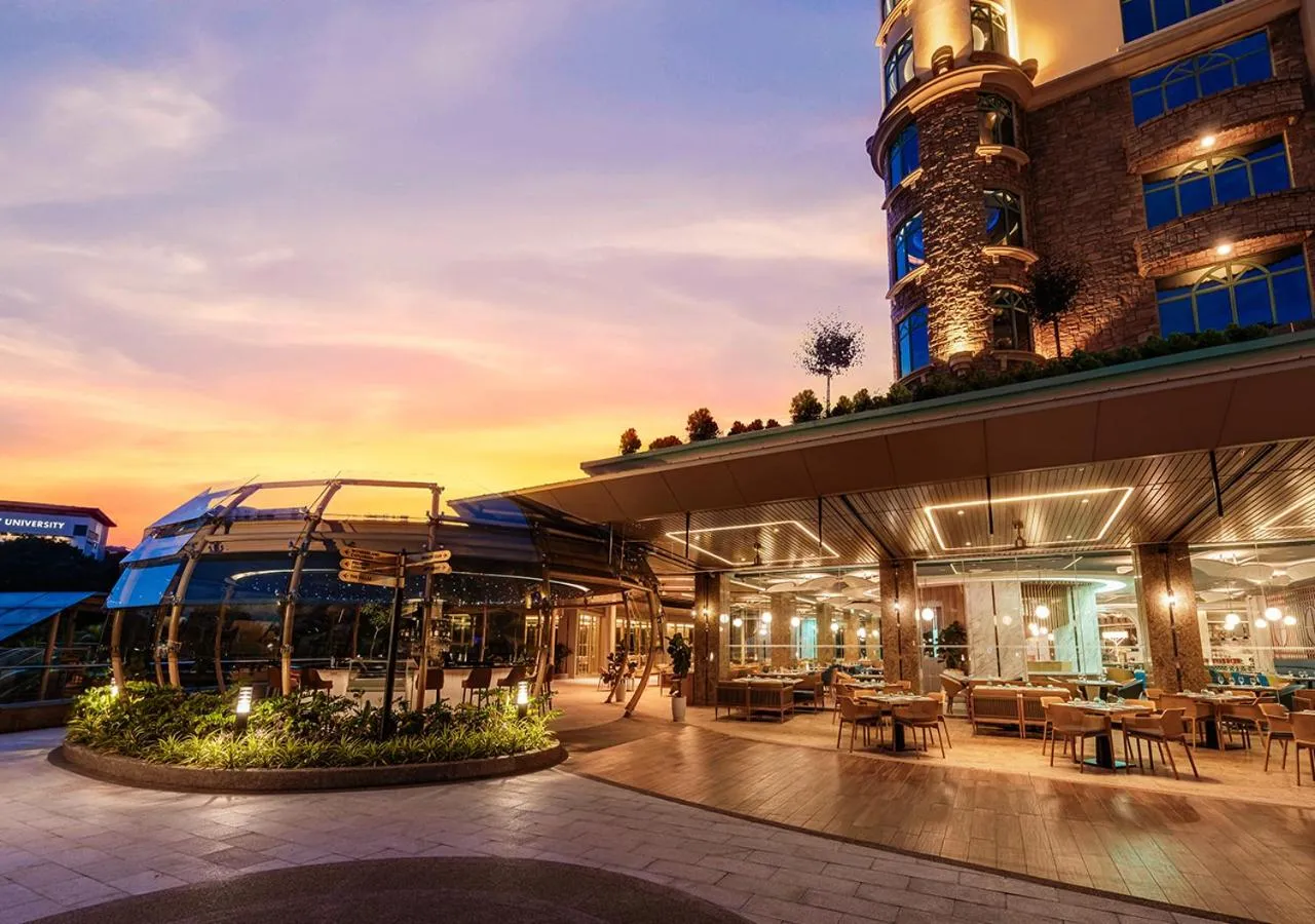 Buffet breakfast in Sunway Pyramid Hotel