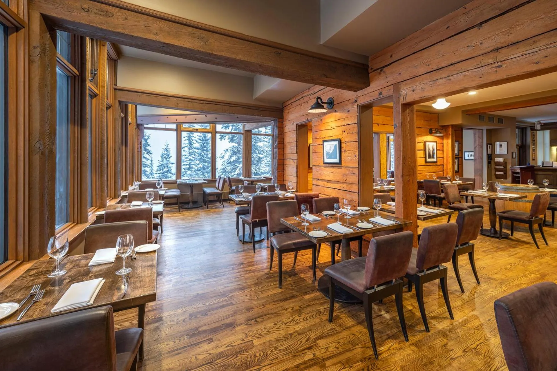 Restaurant/places to eat in Emerald Lake Lodge