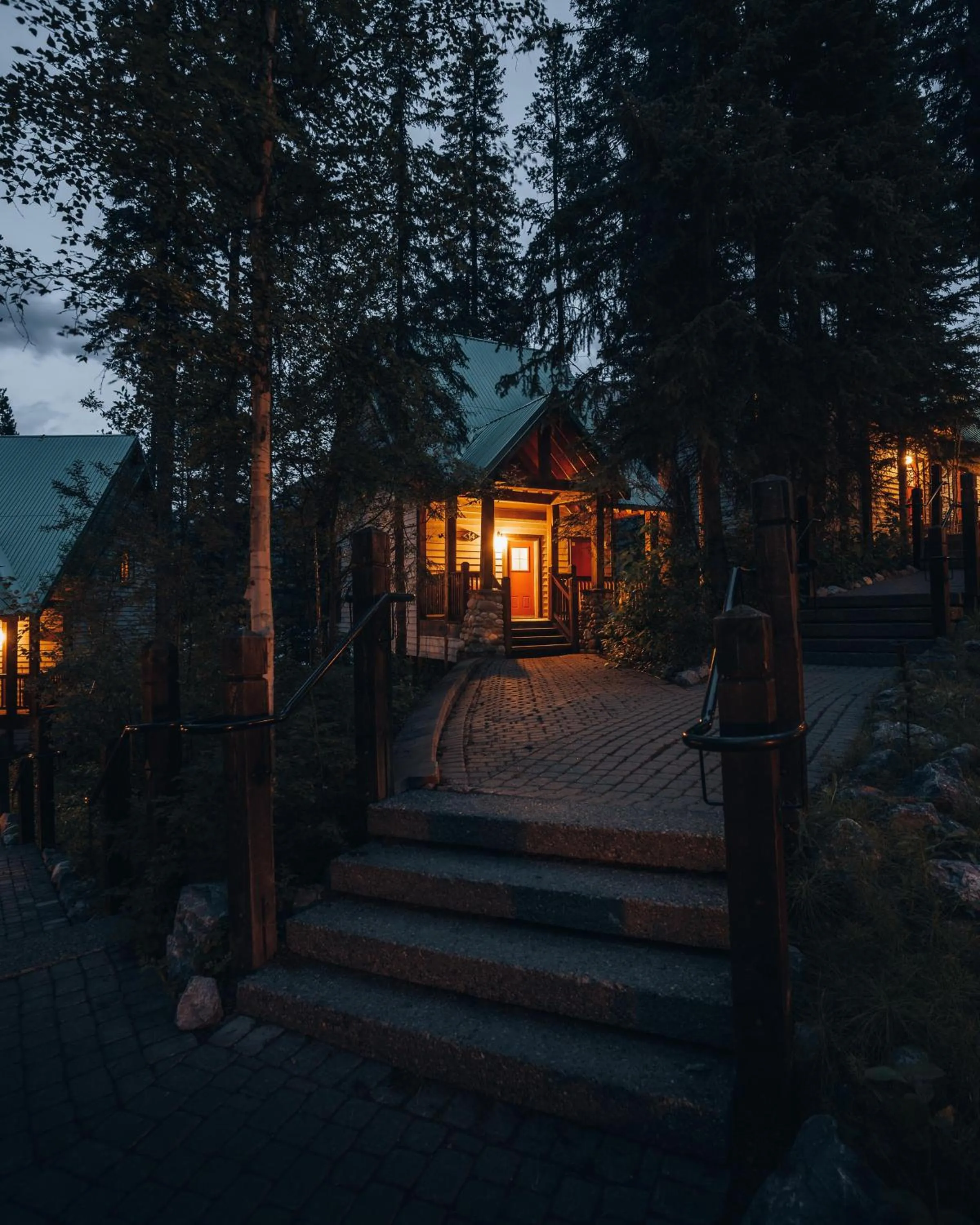 Property building in Emerald Lake Lodge