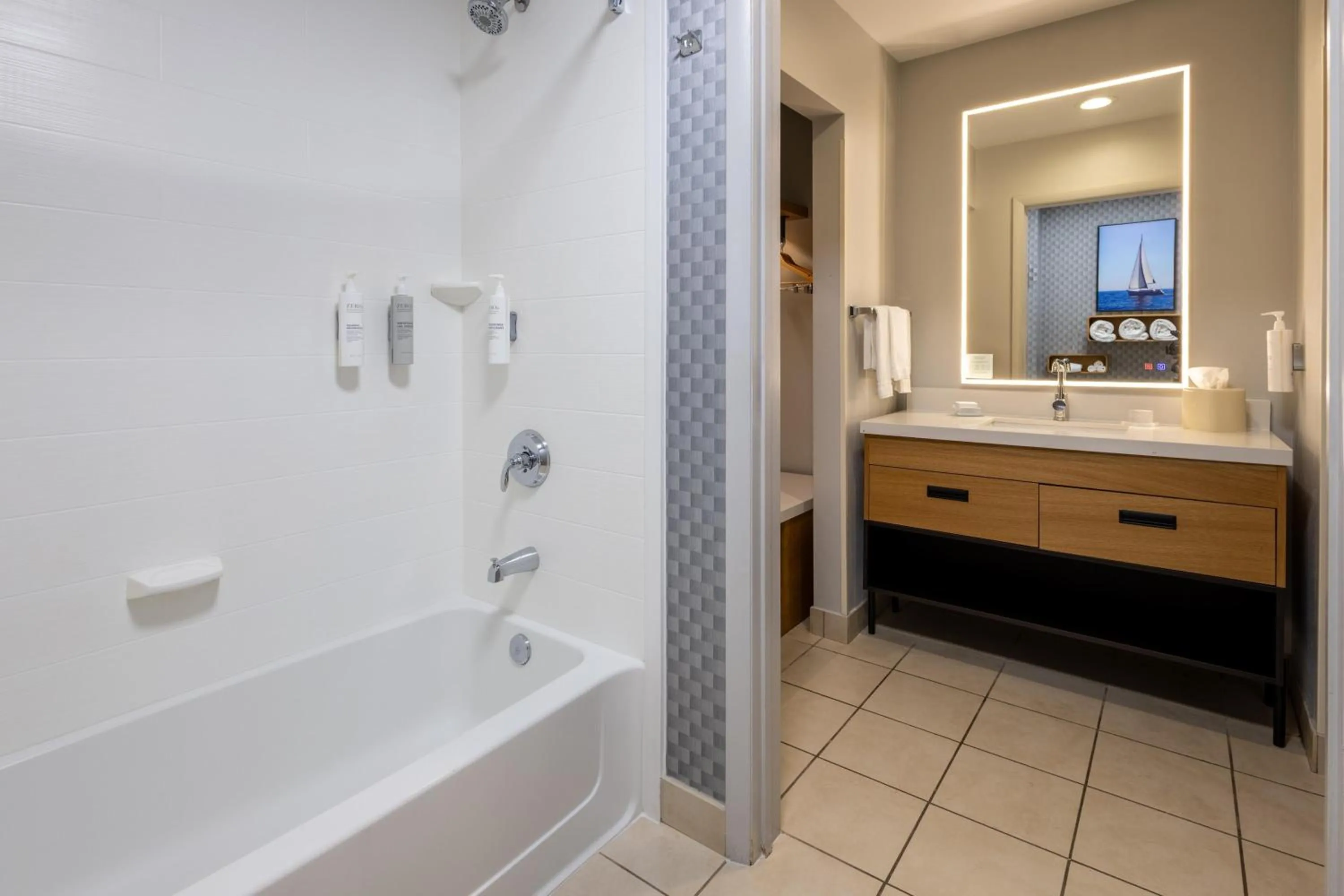 Bathroom in Homewood Suites by Hilton Rochester/Greece, NY