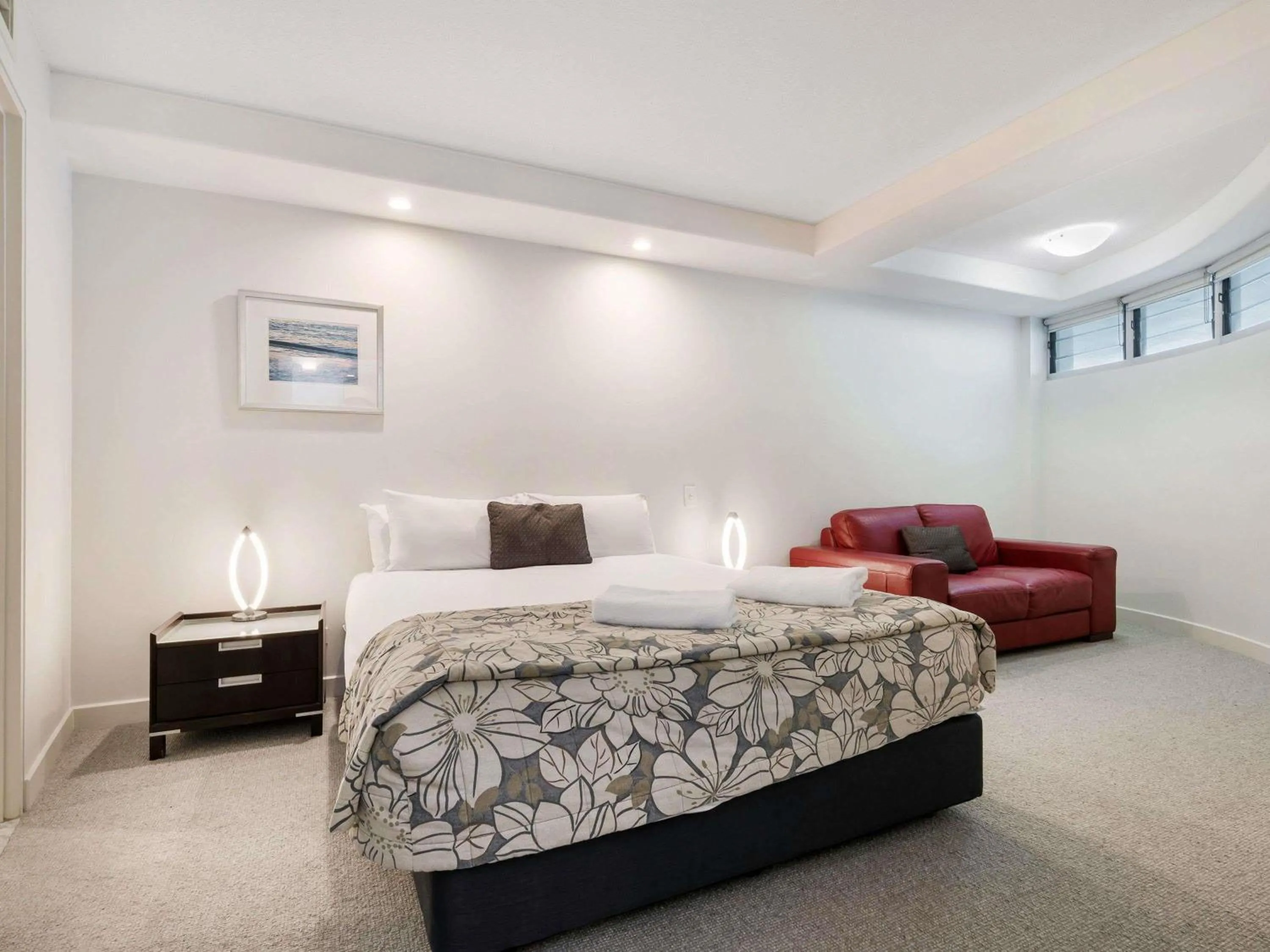 Bedroom, Bed in Mantra Sirocco