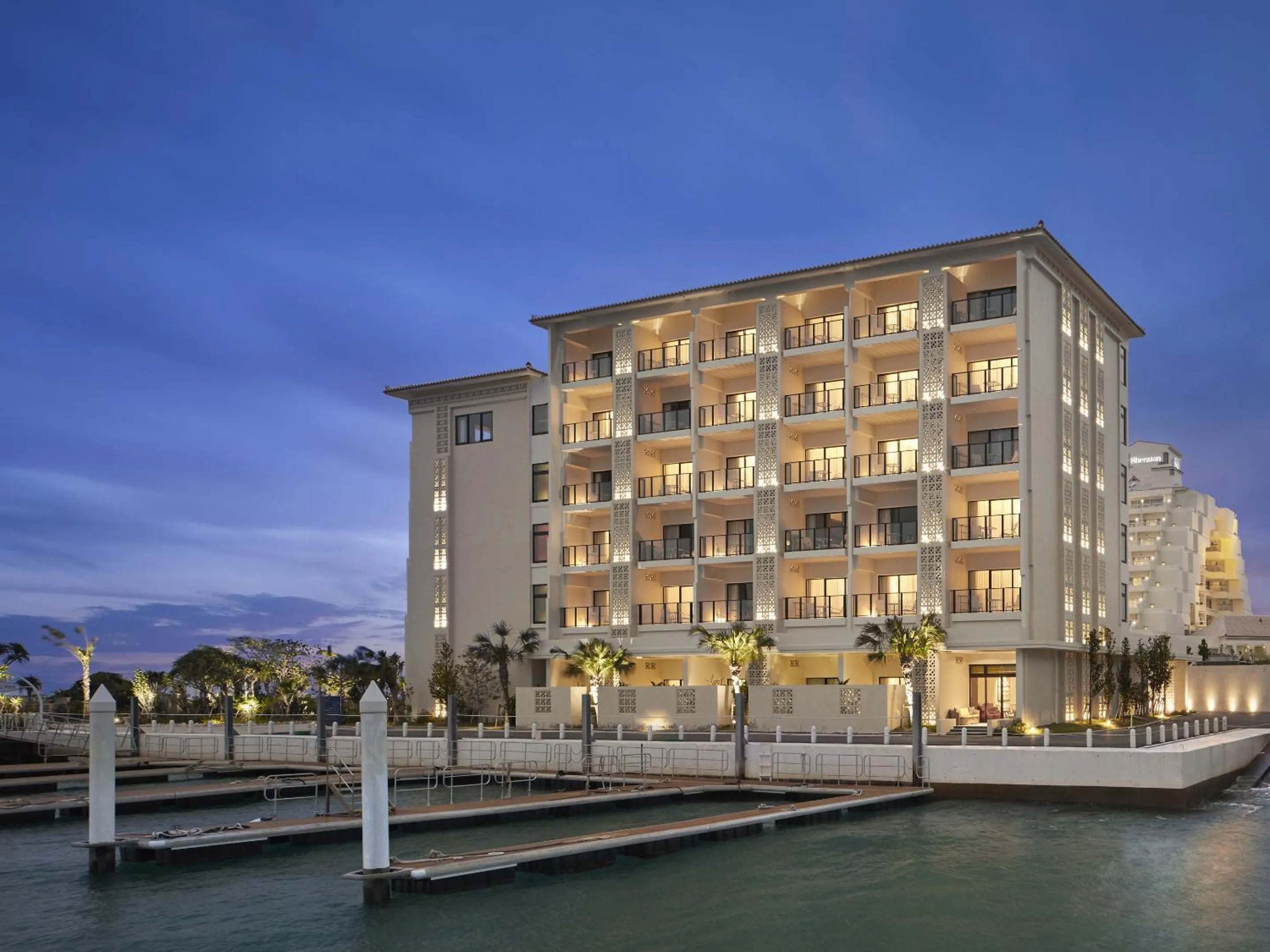 Facade/entrance in Sheraton Okinawa Sunmarina Resort