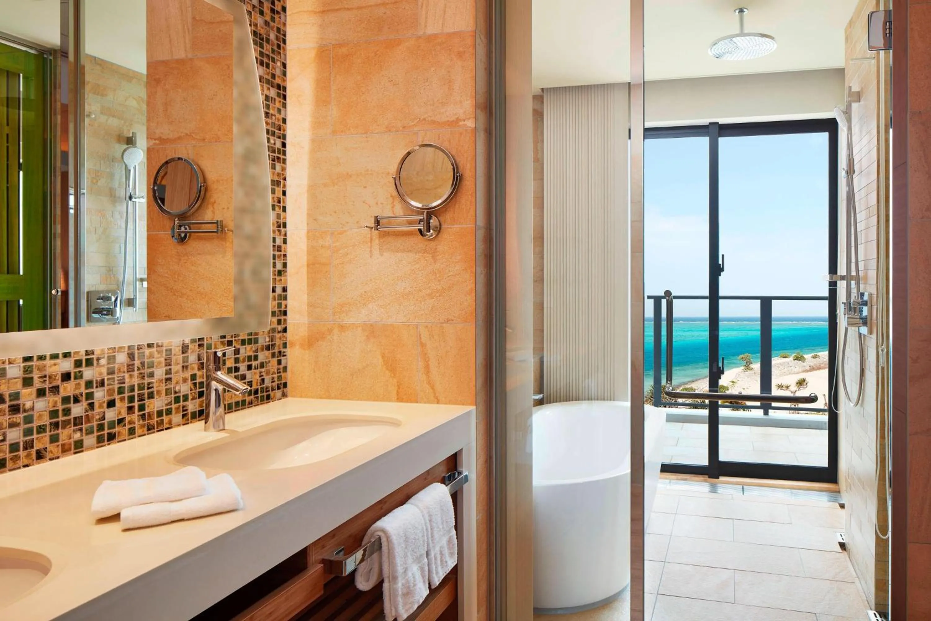 Bathroom in Sheraton Okinawa Sunmarina Resort