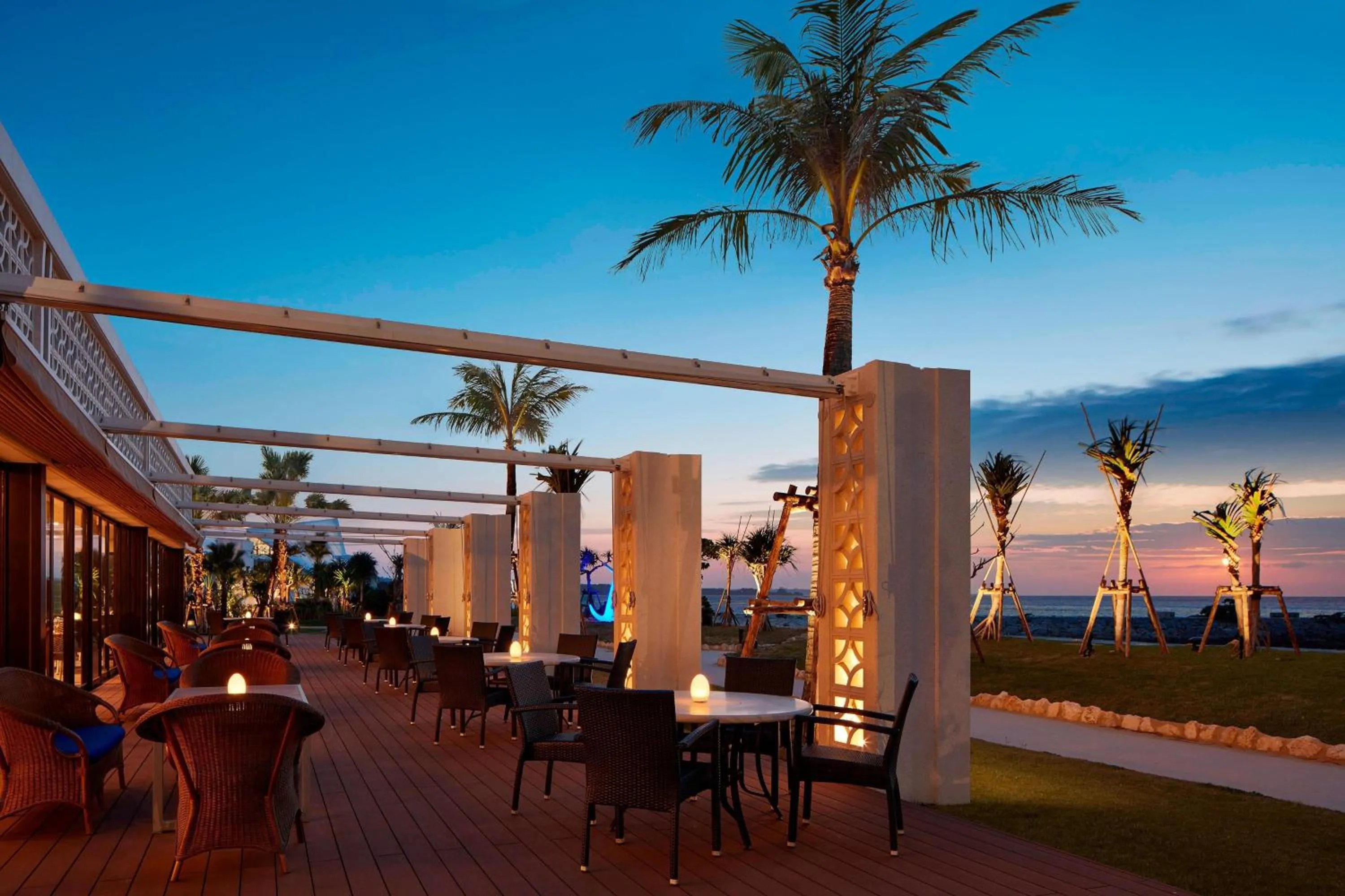 Restaurant/places to eat in Sheraton Okinawa Sunmarina Resort
