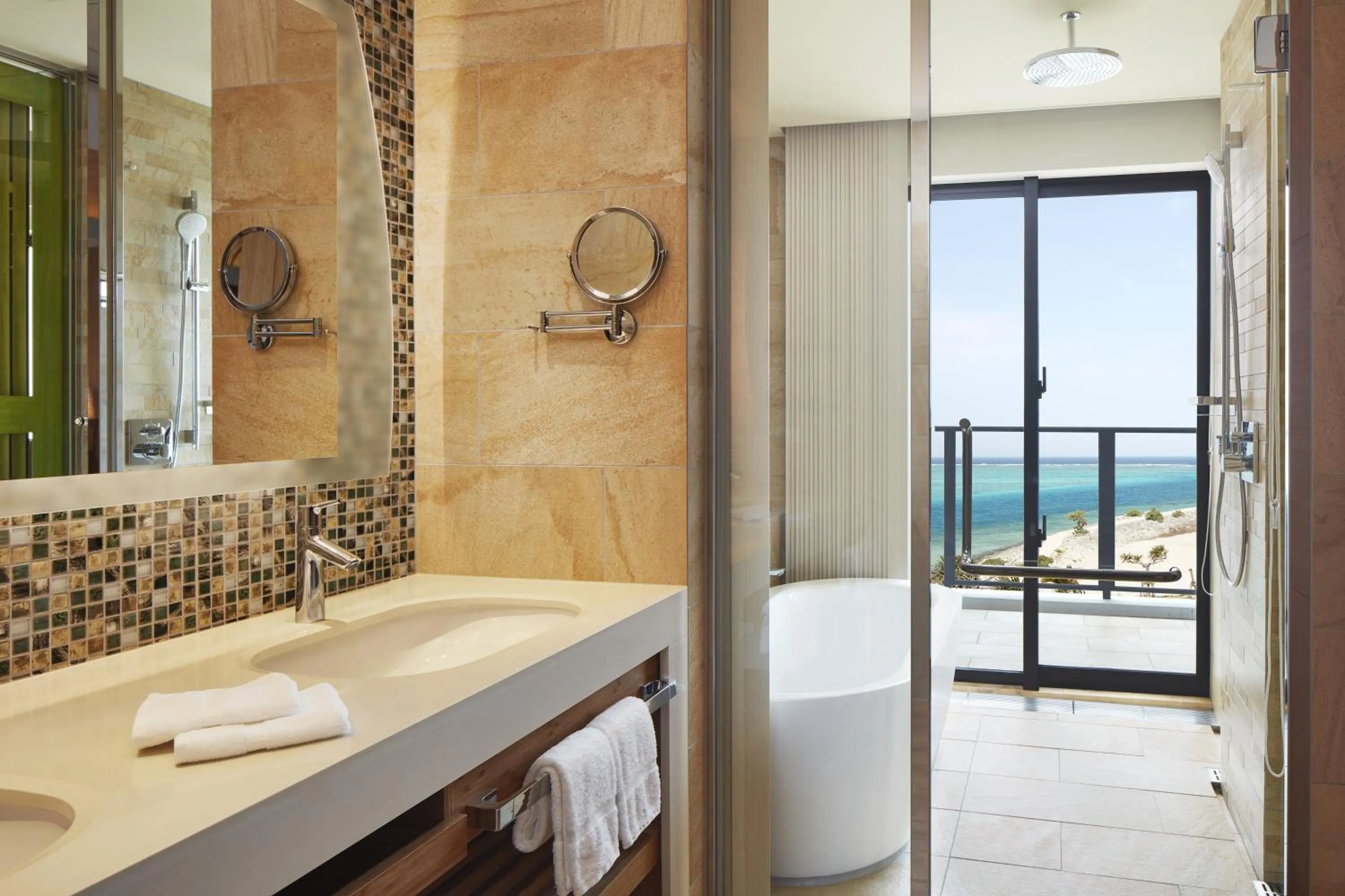 Bathroom in Sheraton Okinawa Sunmarina Resort