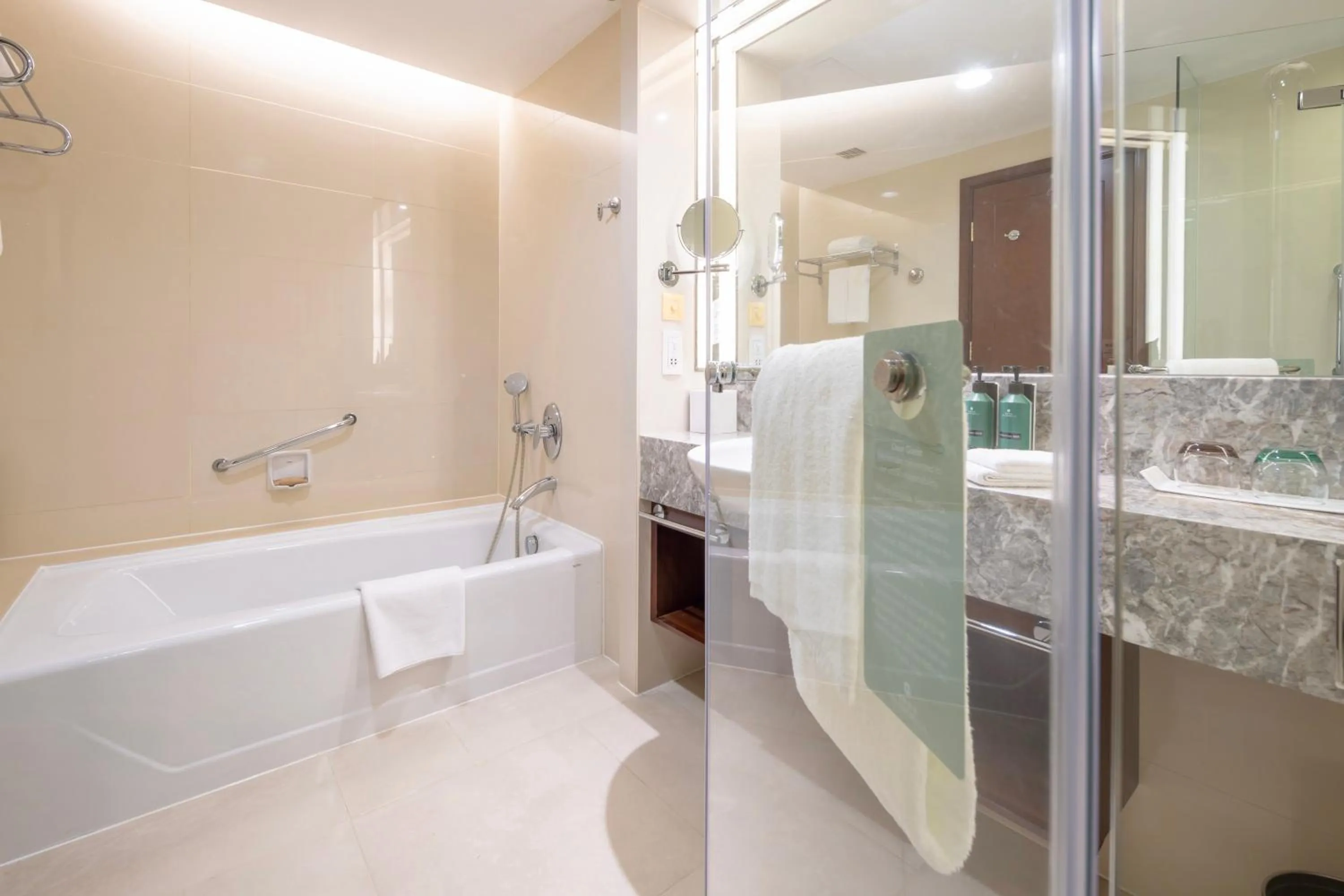 Toilet in Shangri-La Dalian