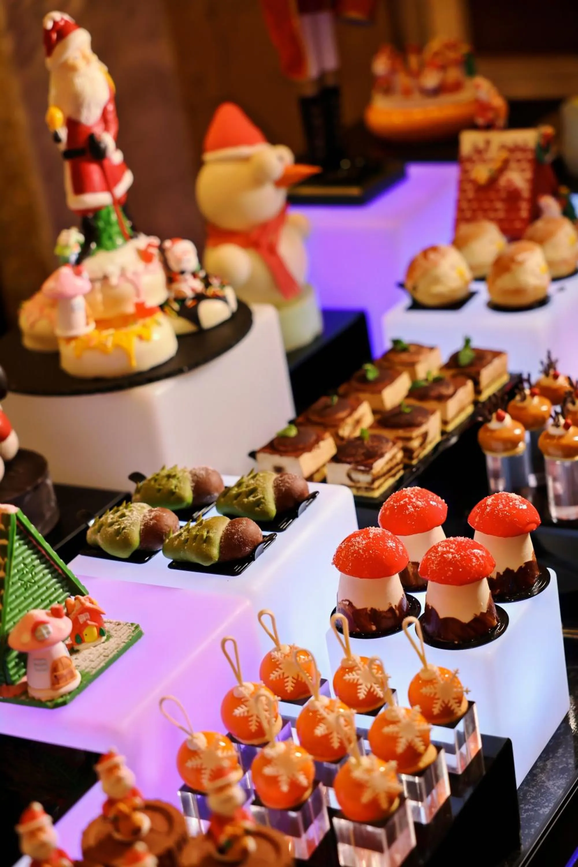 Restaurant/places to eat in Shangri-La Dalian