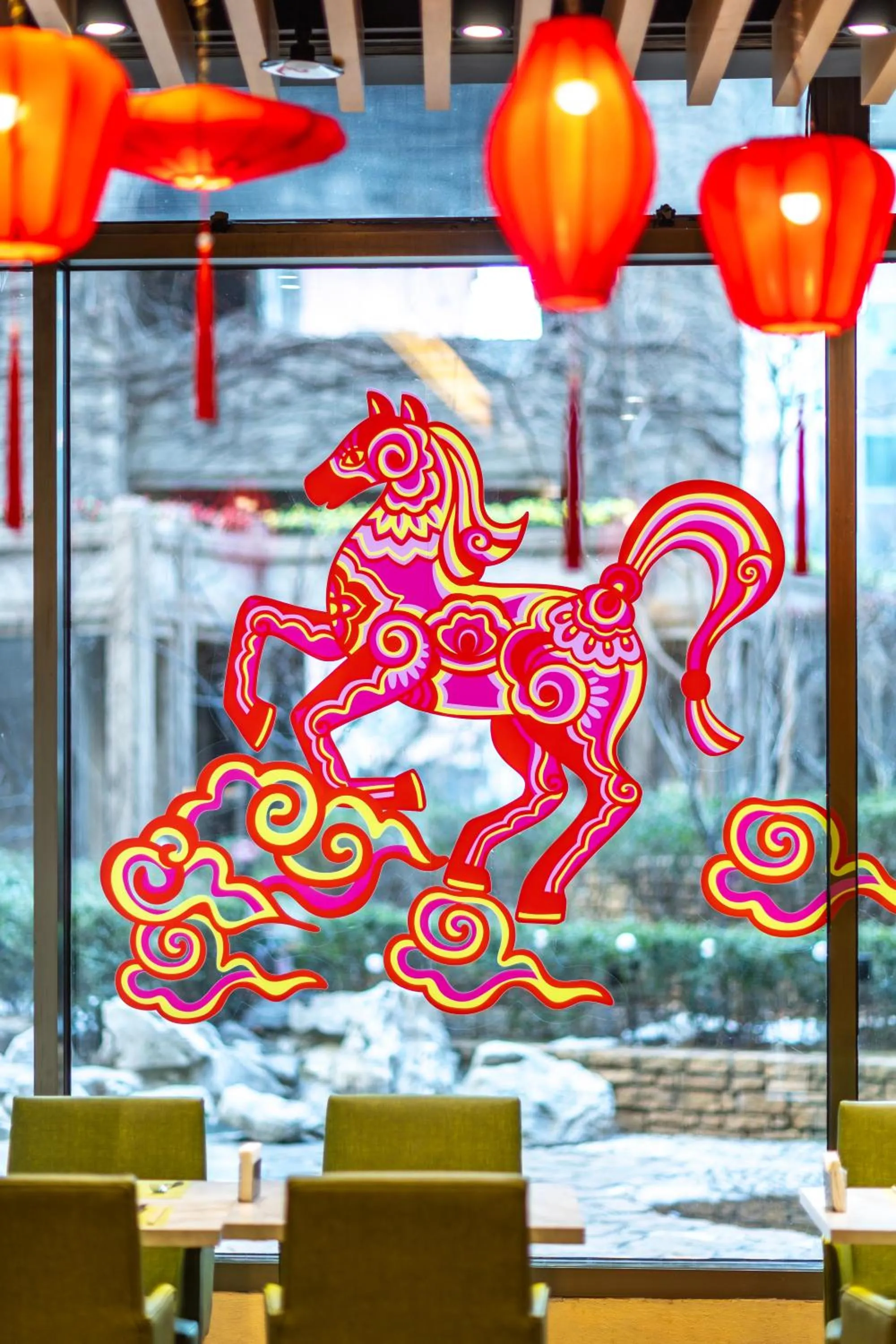 Restaurant/places to eat in Shangri-La Dalian