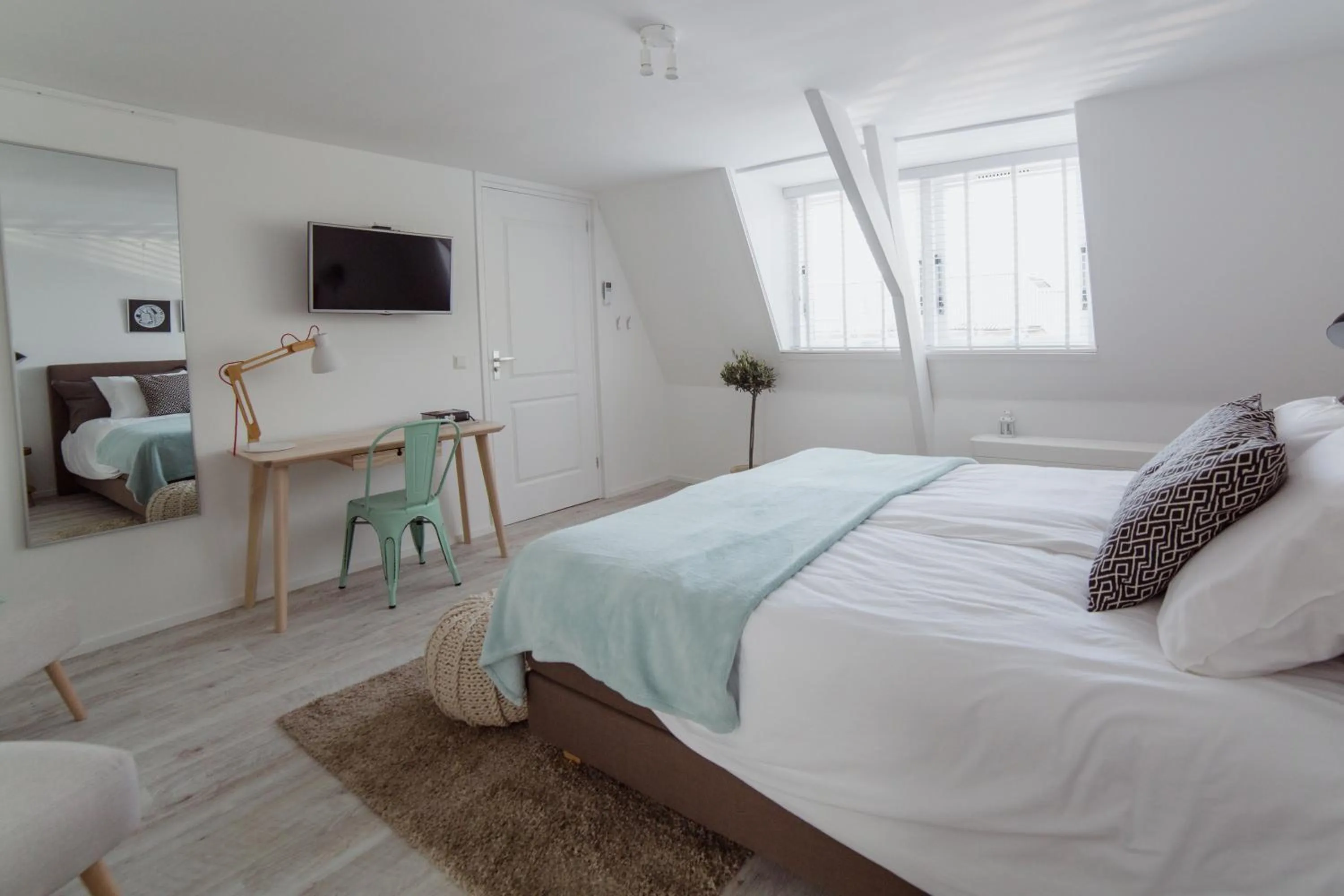 TV and multimedia in Studio De Bilt