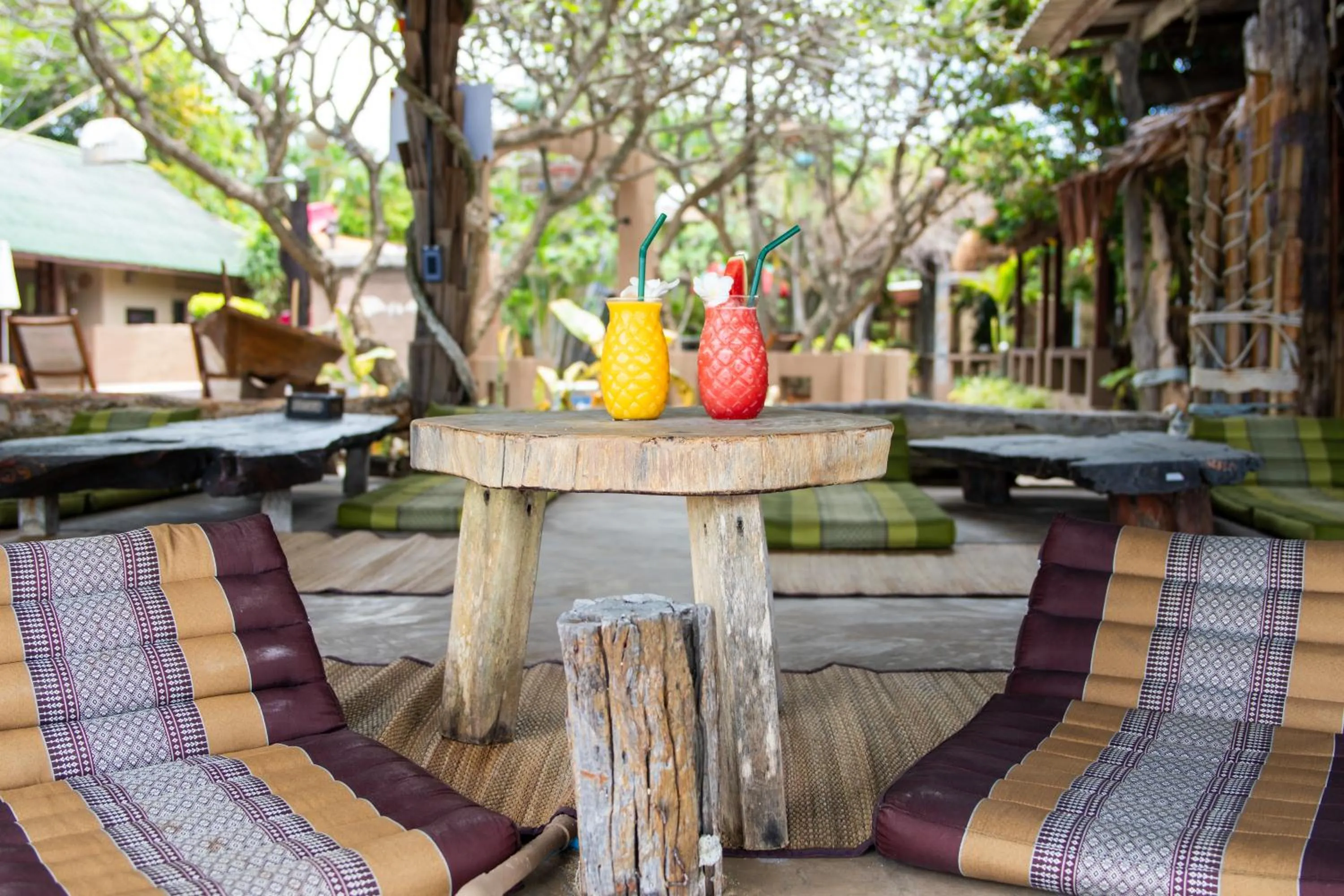 Patio in Lanta Riviera Beach Resort