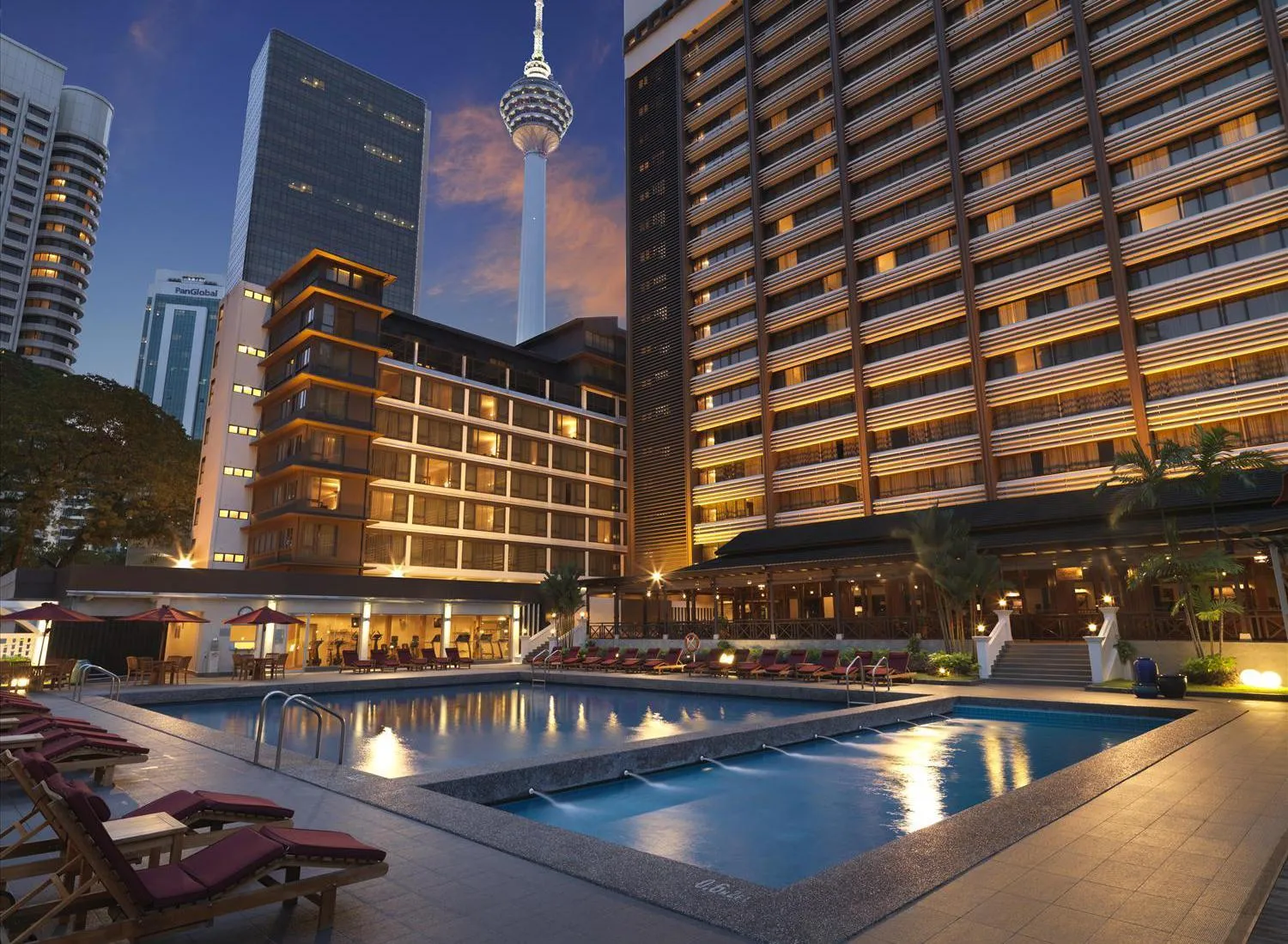 Swimming pool in Concorde Hotel Kuala Lumpur