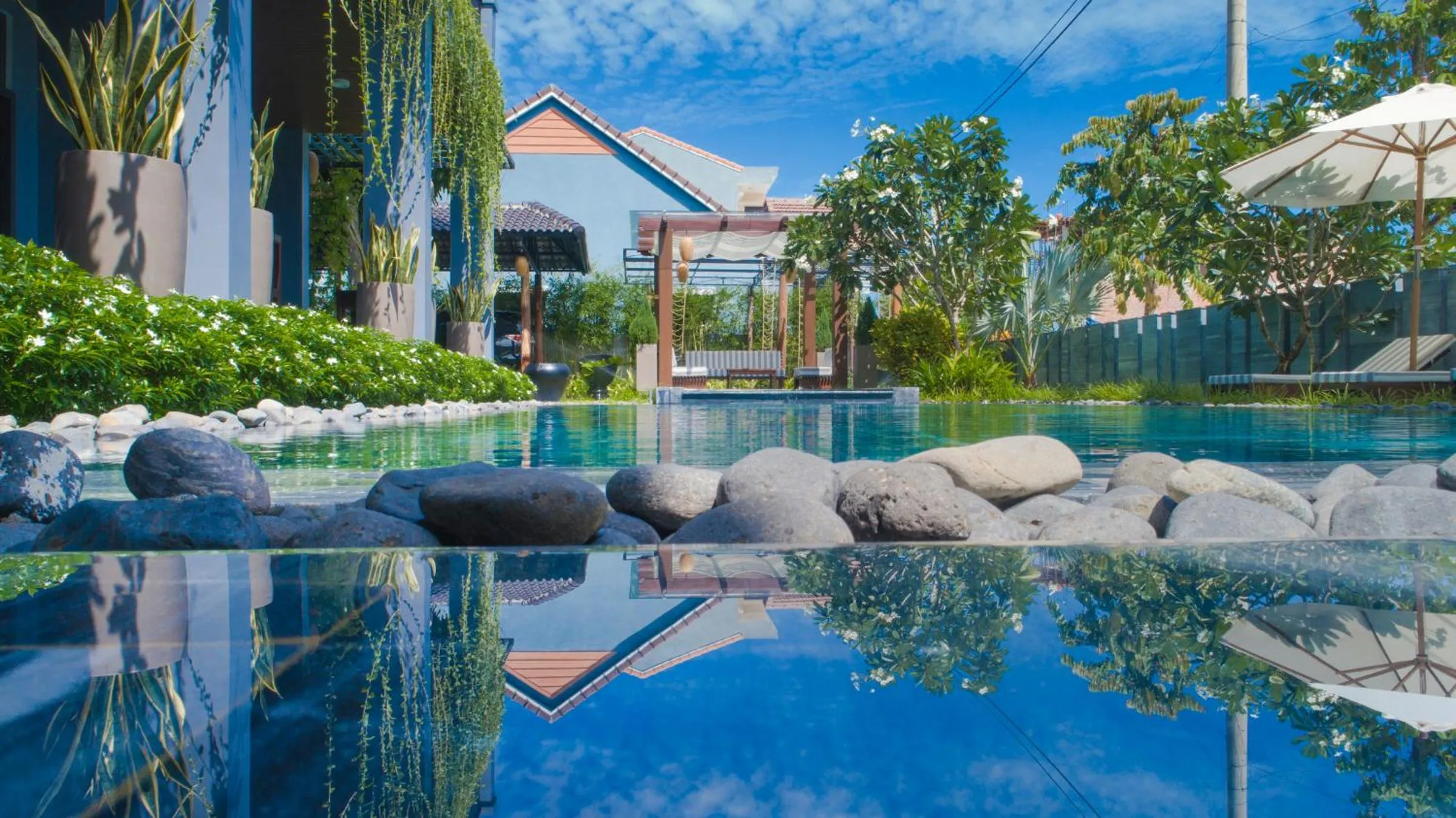Swimming pool in Dai An Phu Villa