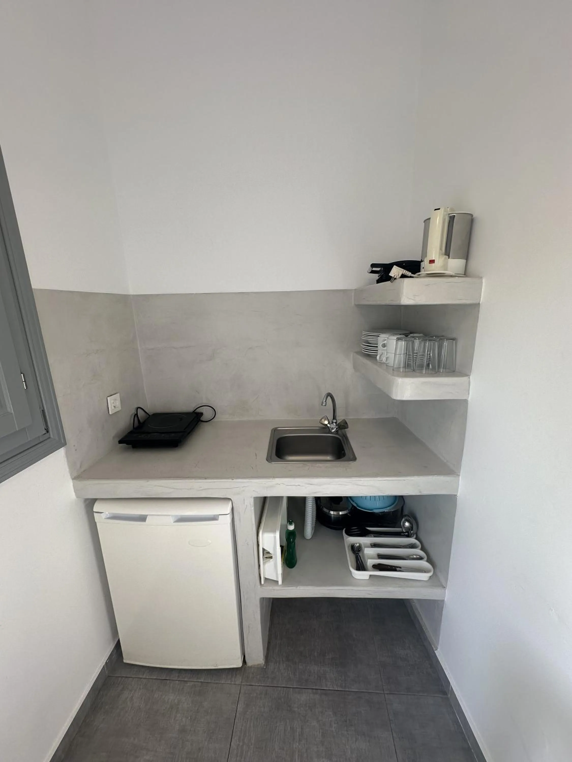 Markakis Studios Fira Town