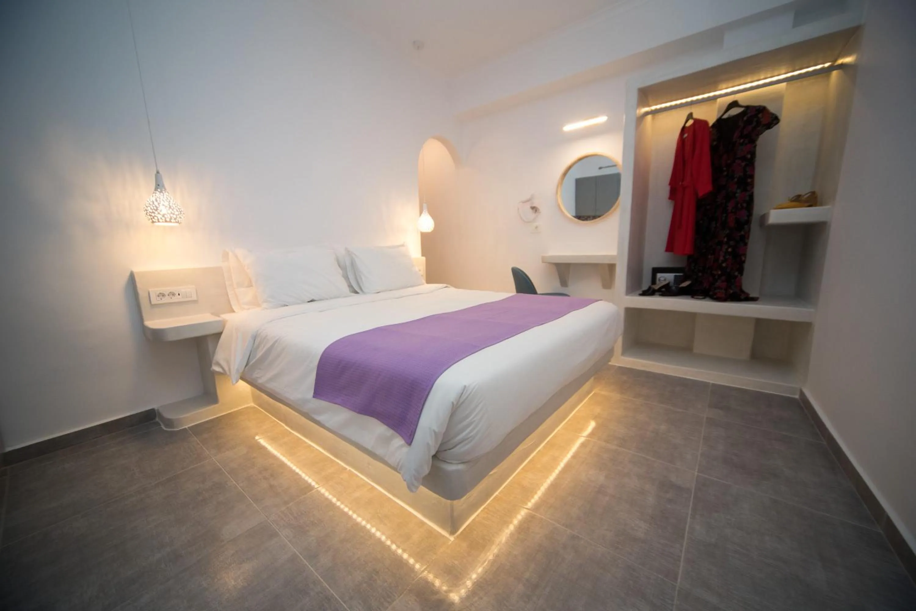 Bed in Markakis Studios Fira Town