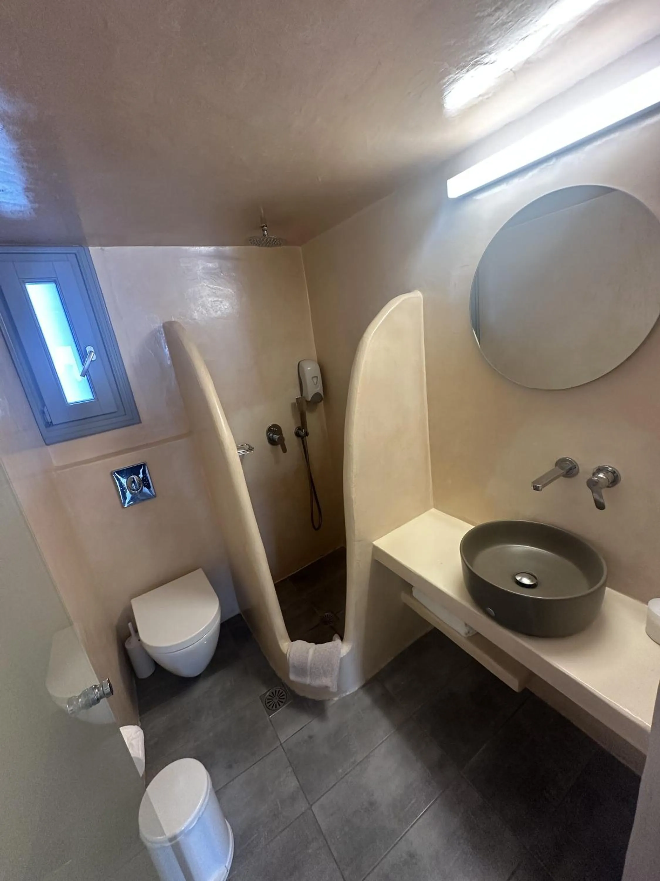 Markakis Studios Fira Town