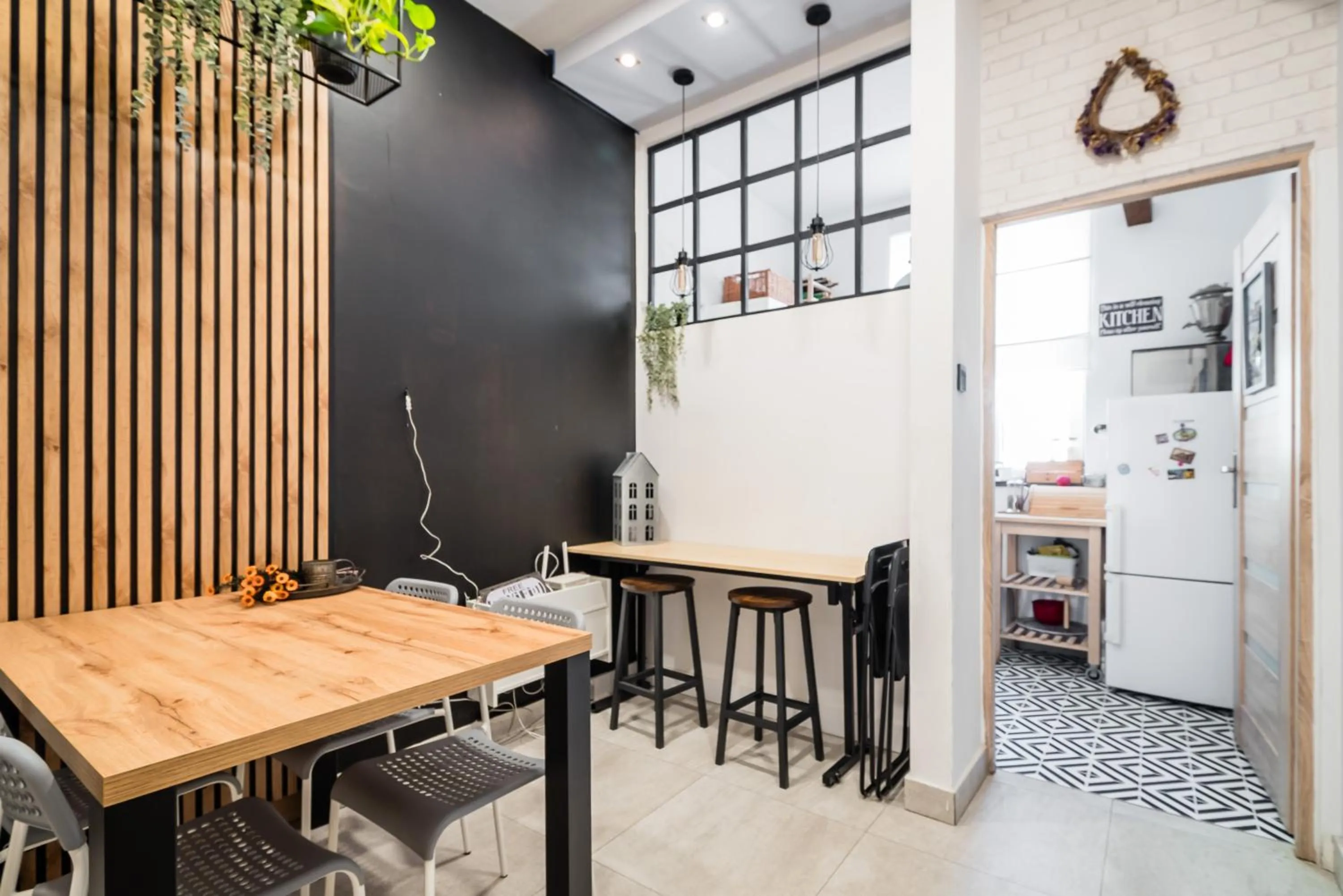 Dining area in Master Corner Apartment